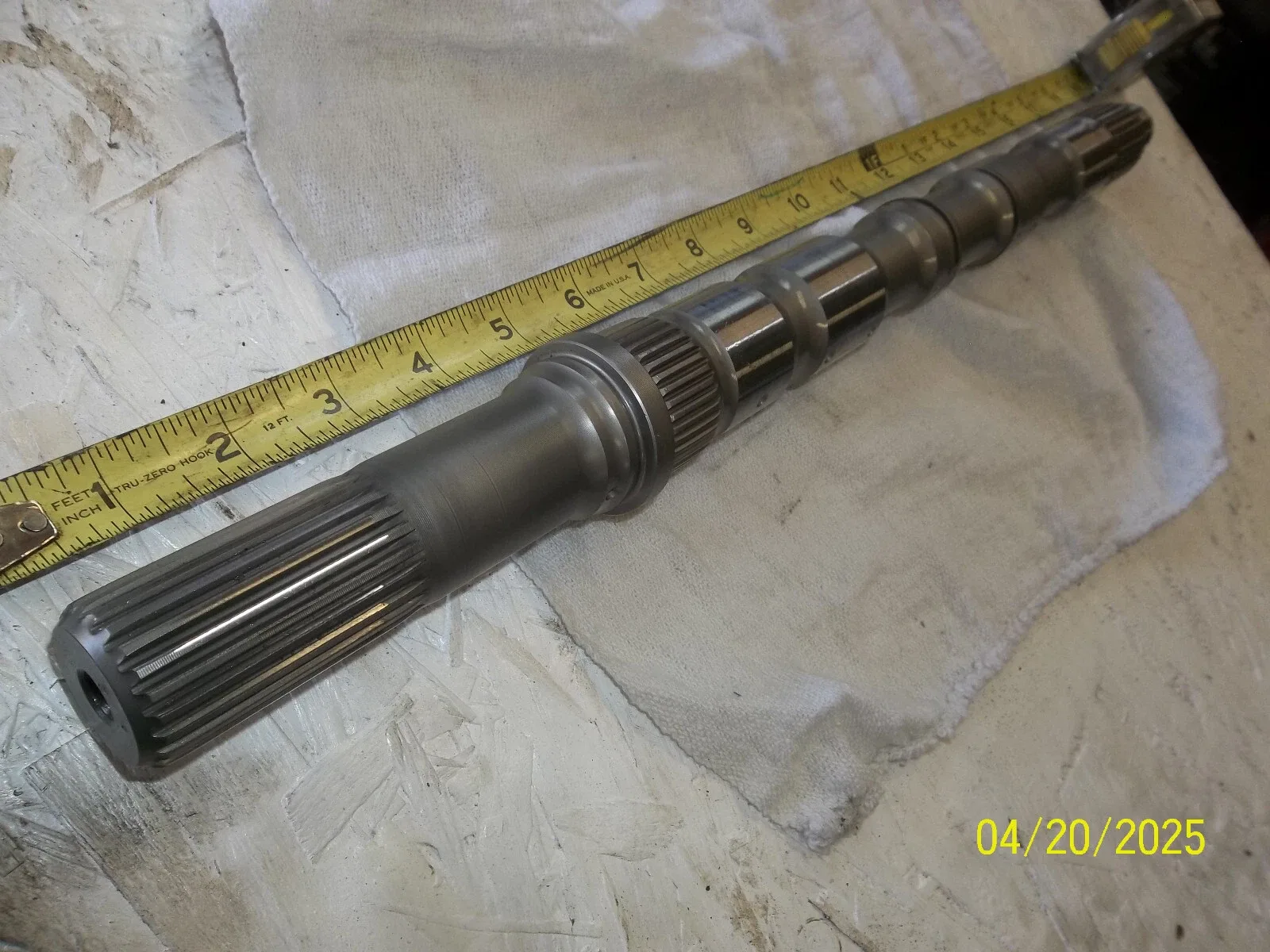 2009 Kia Borrego 5-Speed Automatic Output Shaft image 3
