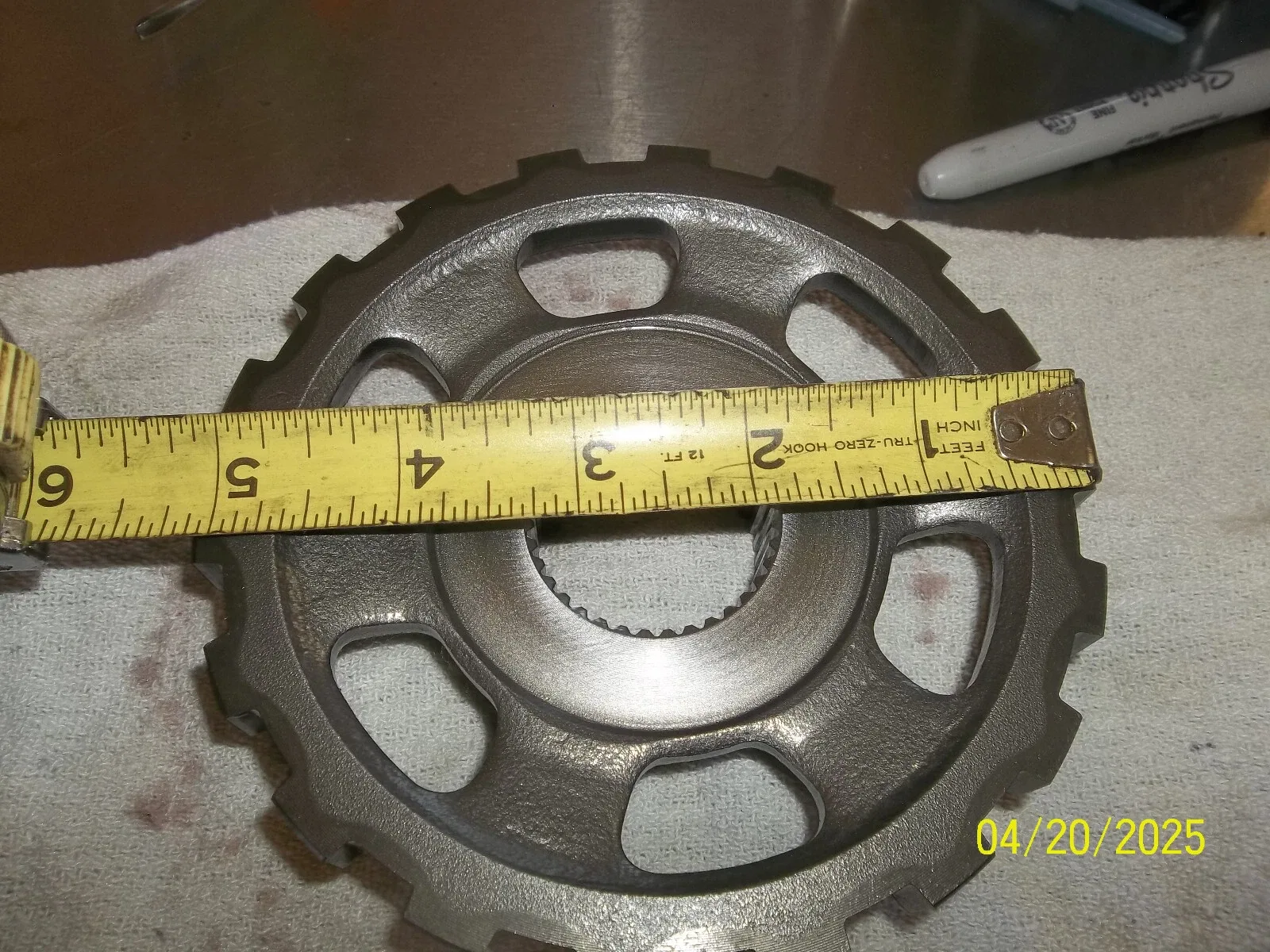 2009 Kia Borrego 3.8L output shaft tone ring for 5sp auto trans image 3