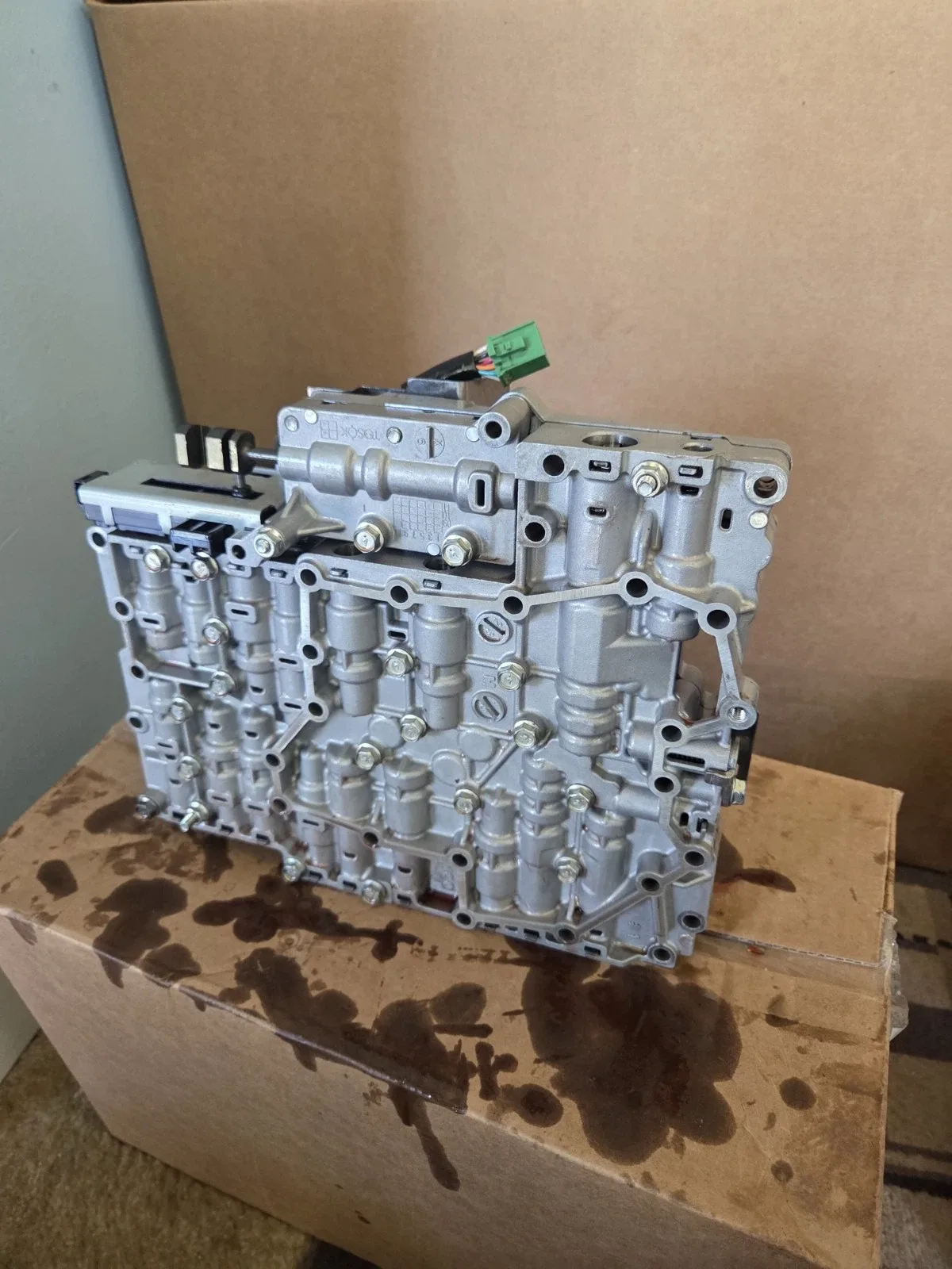 2009-2019 Nissan 370Z 3.7L Valve Body & Solenoid TCM 31705-X767B RE7R01A image 3