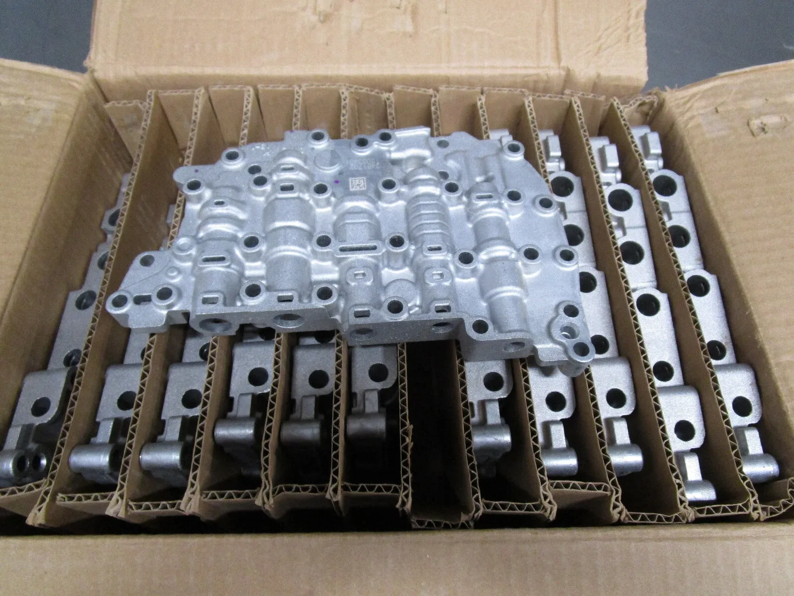 Lot of 12 New ARO Main Valve body  section Casting 24B1702 15033431