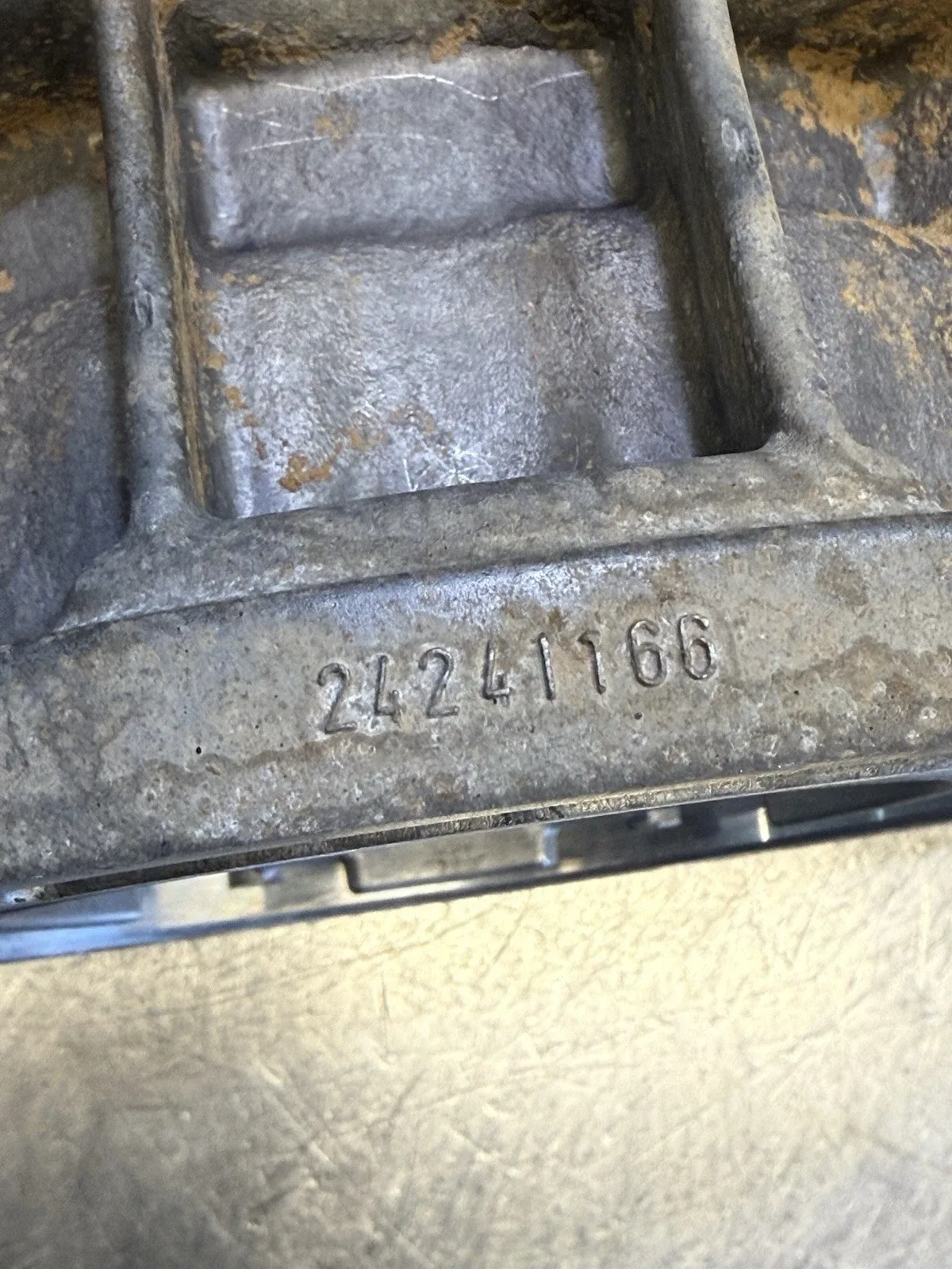 GM 6L80E 4x4 Output Shaft and Adapter MPN 24241166 image 4