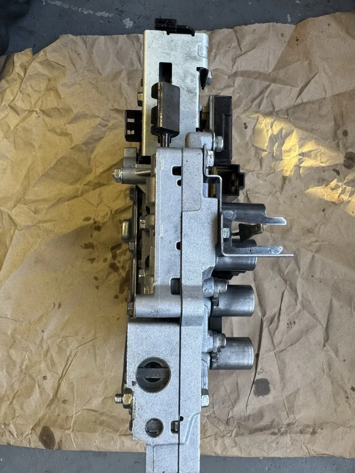 Infiniti 7-Speed Valve Body MPN ET C94-140N image 3