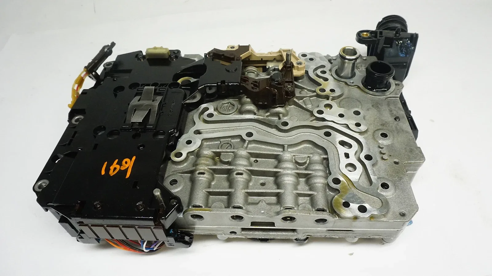 2013-2016 AUDI ALLROAD - Automatic Transmission Valve Body 1087128556 image 2