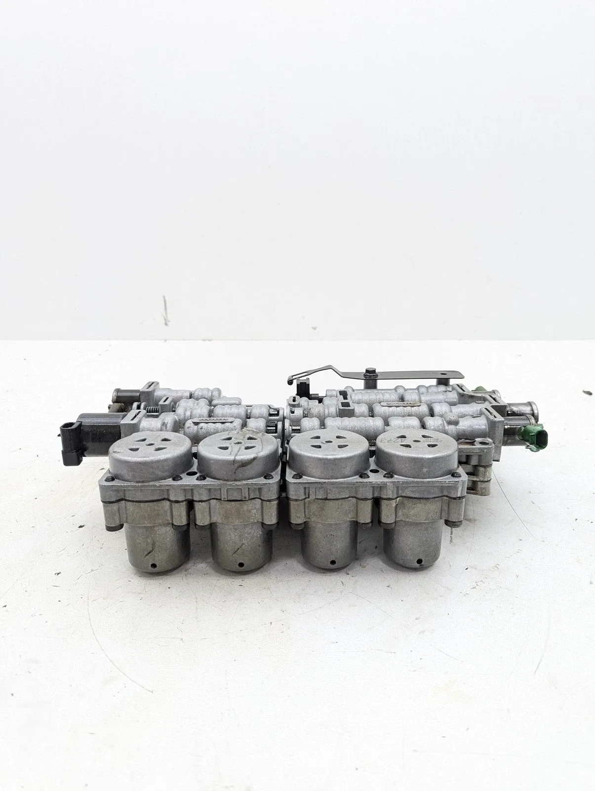 OEM 2003-2006 BMW E46 330i 330Ci M54 A/T VALVE BODY 96020566 image 2