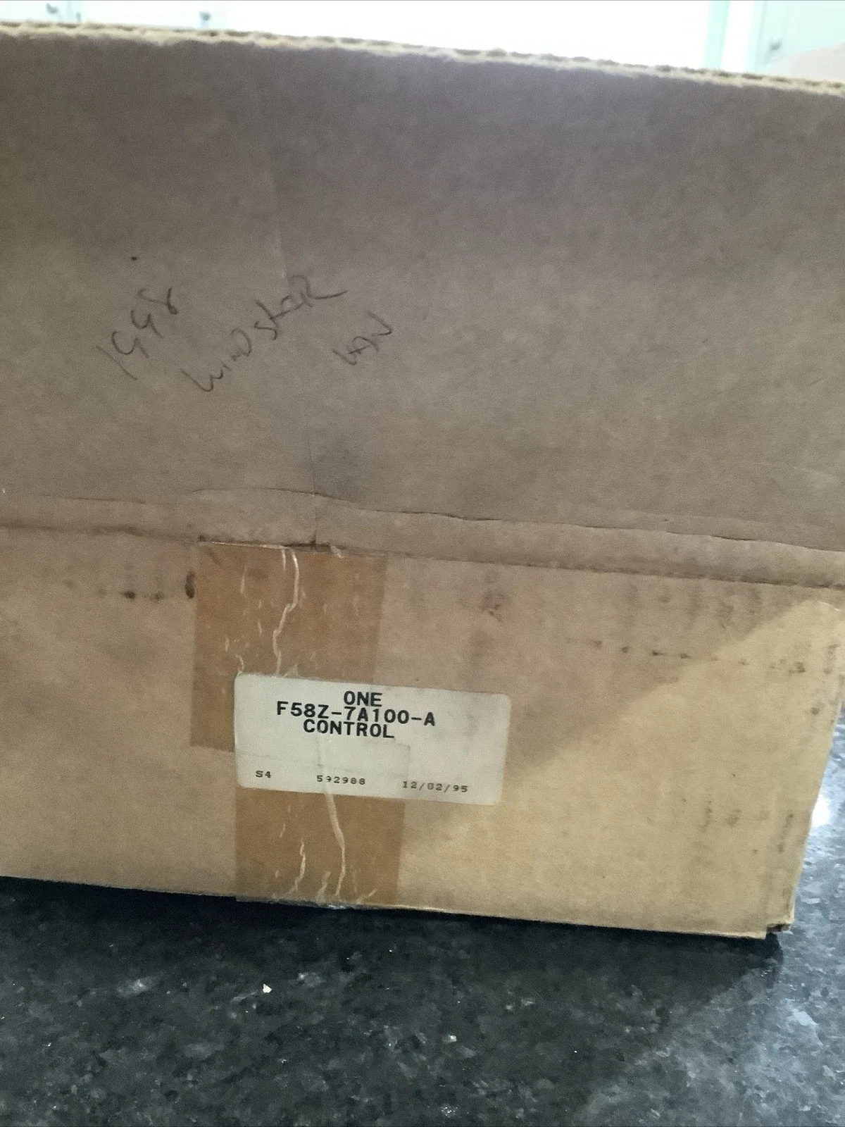 1998 Ford Windstar Valve Body F58Z-7A100-A image 3