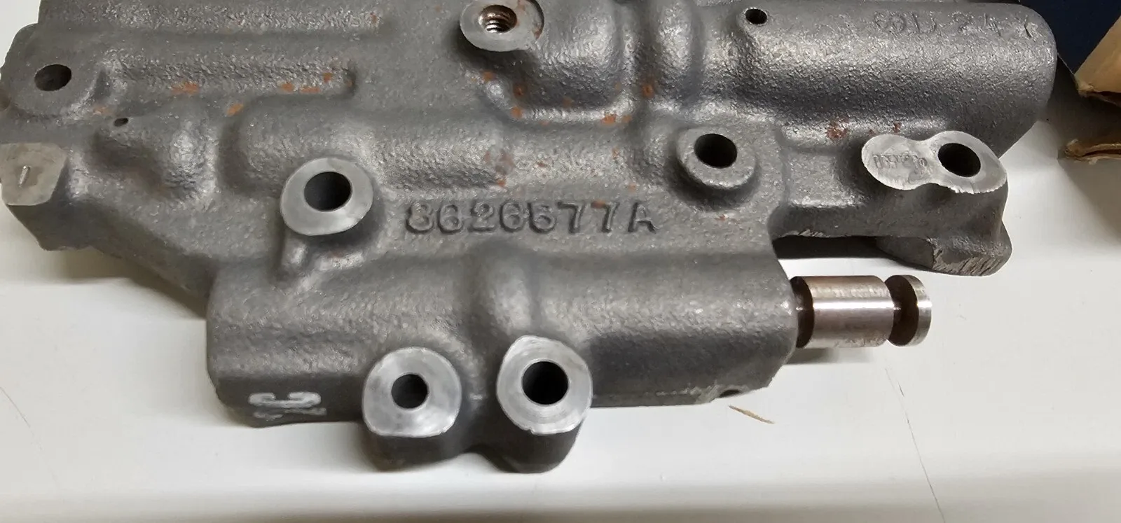 GENUINE GM TRANSMISSION VALVE BODY 8655160 1985-90 TRUCK SUBURBAN BLAZER image 2
