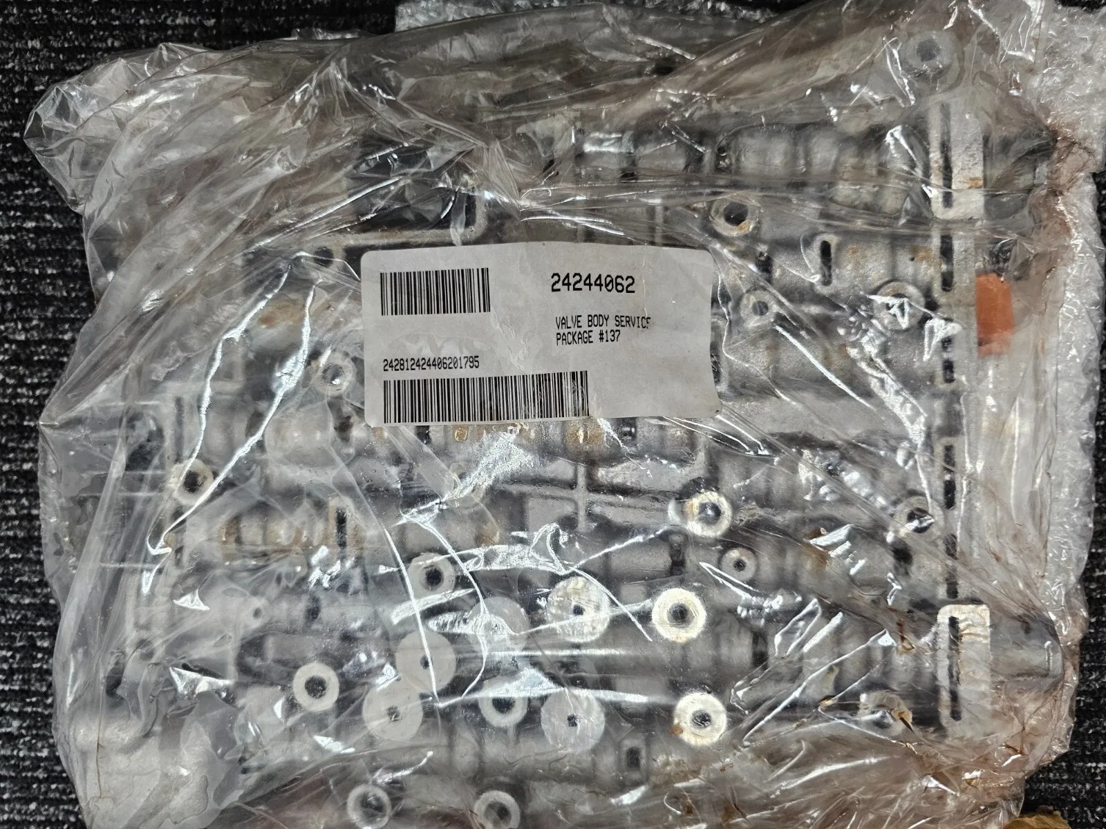GM 24244062 Valve Body for Chevy Suburban Yukon Chevrolet Silverado 1500 image 2