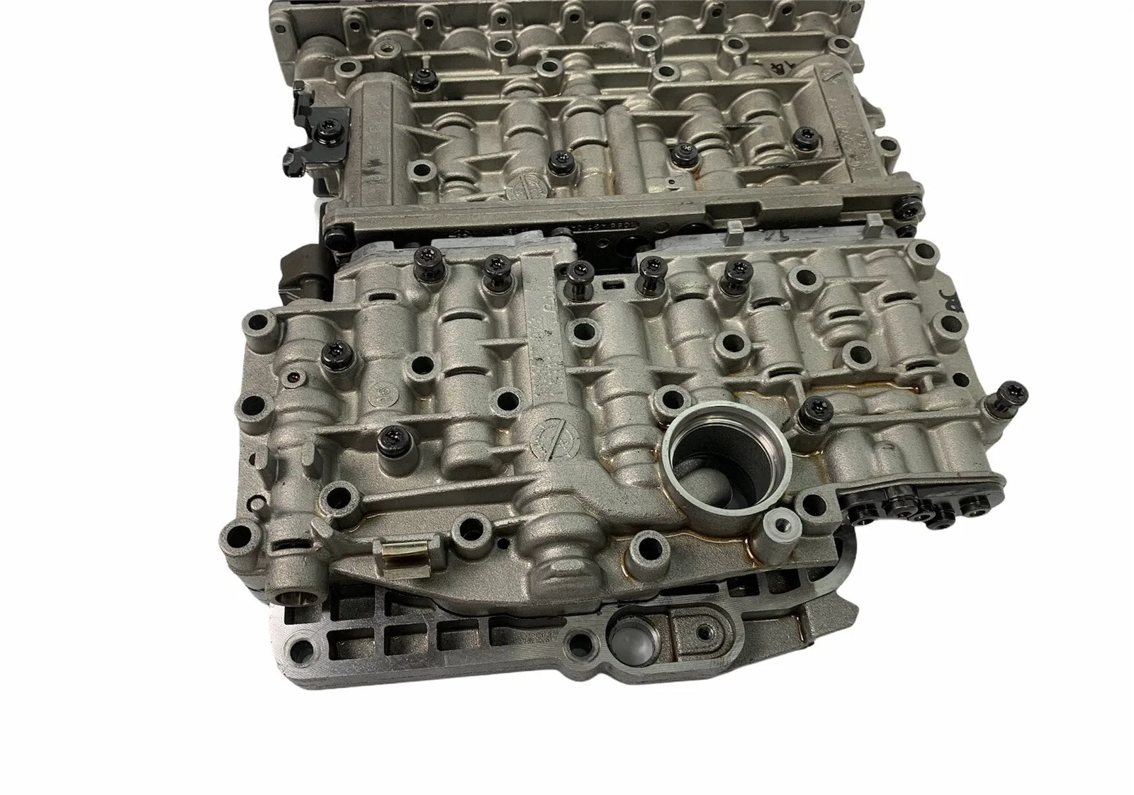 Automatic Transmission Valve Body OEM 99-02 Jaguar XJ8 XK8 image 2