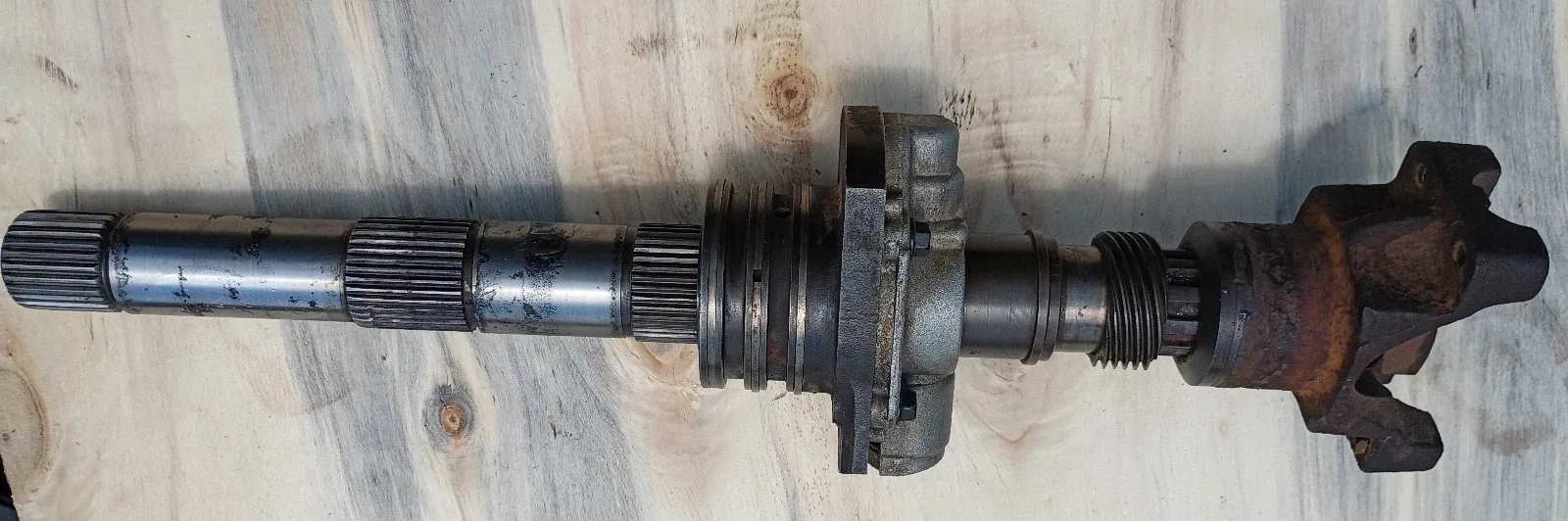 Ford C6 Output Shaft (c6ap-7a300-a) 2WD Bolt-On Yoke, 10 Spline