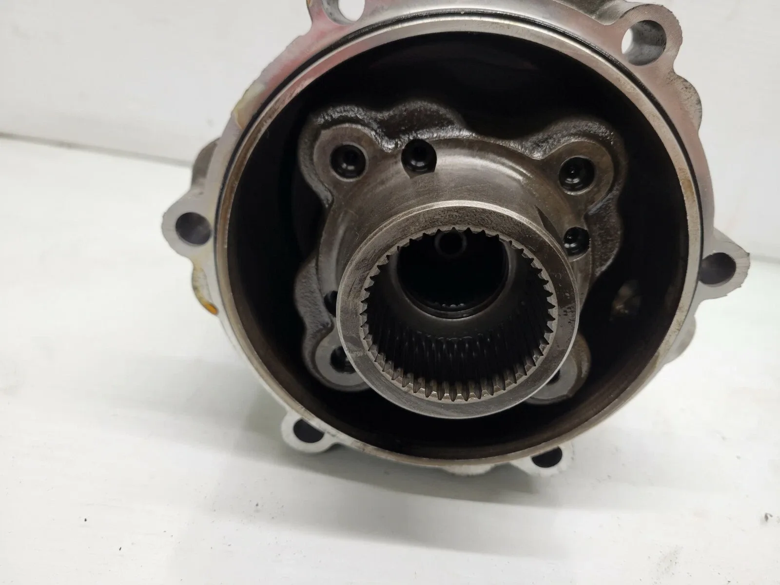 2011-2012 Audi A5 Output Shaft / Tail Gear Shaft MPN 957048 image 2