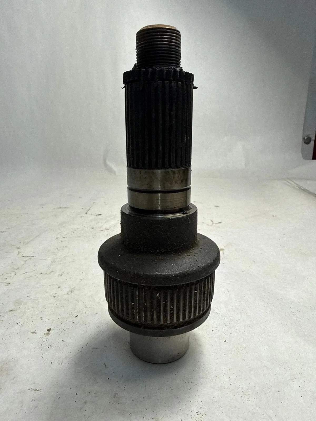 1997 Chevrolet Tahoe Front Output Shaft for 241C Passenger-Drop Transfer Case image 2