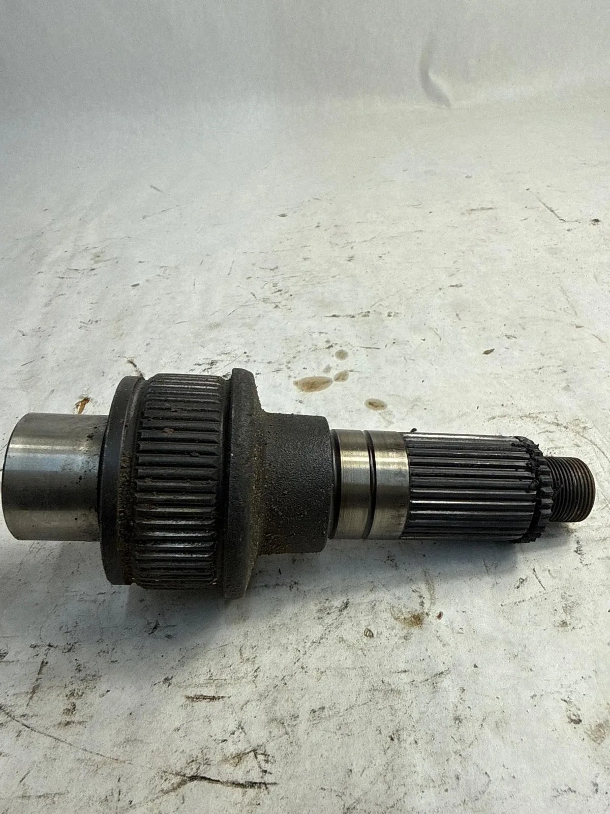 1997 Chevrolet Tahoe Front Output Shaft for 241C Passenger-Drop Transfer Case