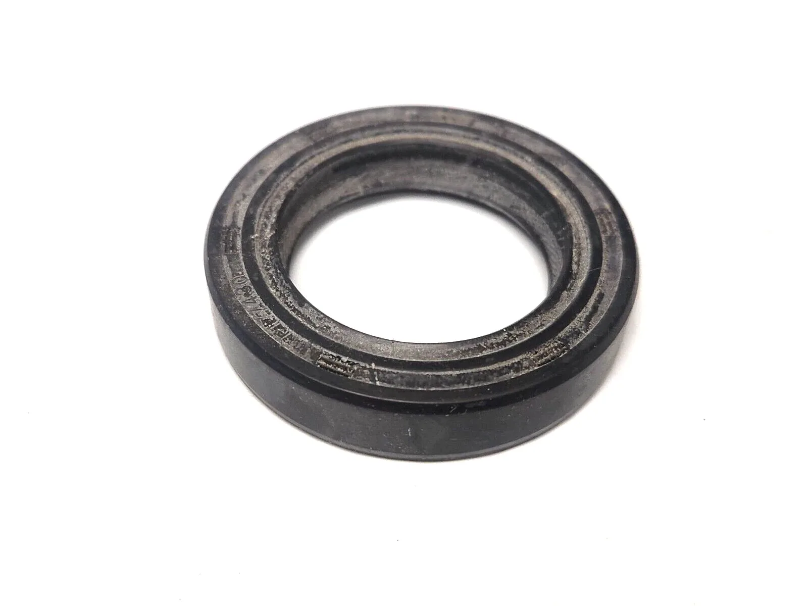 1990-1999 Chrysler Mitsubishi Transfer Case Output Shaft Seal W4A32-W4A33 image 2