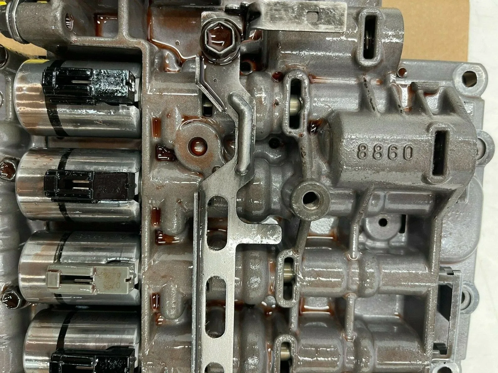 2007-2010 AUDI Q7 4.2L GAS - AUTOMATIC TRANSMISSION VALVE BODY / MECHATRONIC OEM image 4