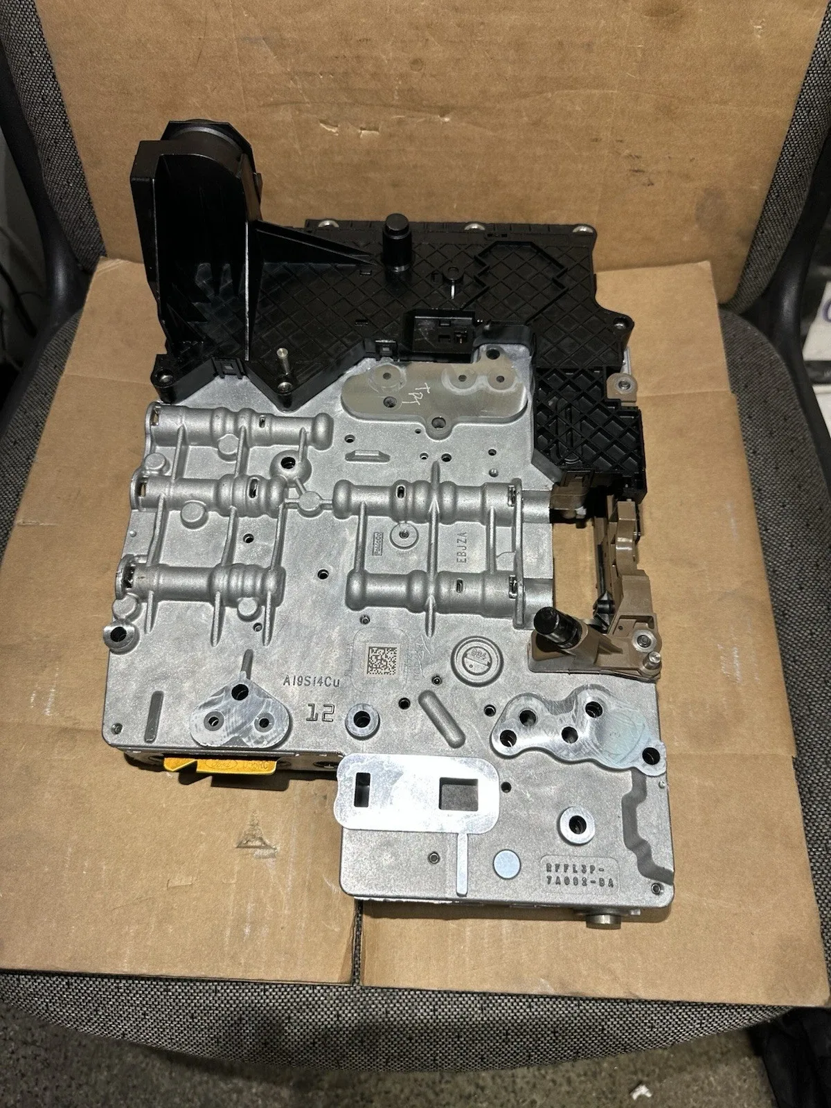 6R100 VALVE BODY REMAN AND TESTED UPPER RFFL-3P-7A092-BA LOWER RFFL3P-7A101-AA image 2