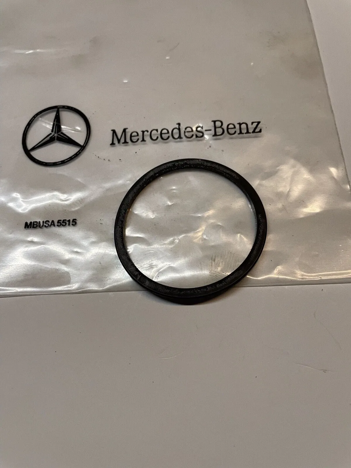 Mercedes-Benz Transmission Output Shaft Seal Ring A1402720855 OEM
