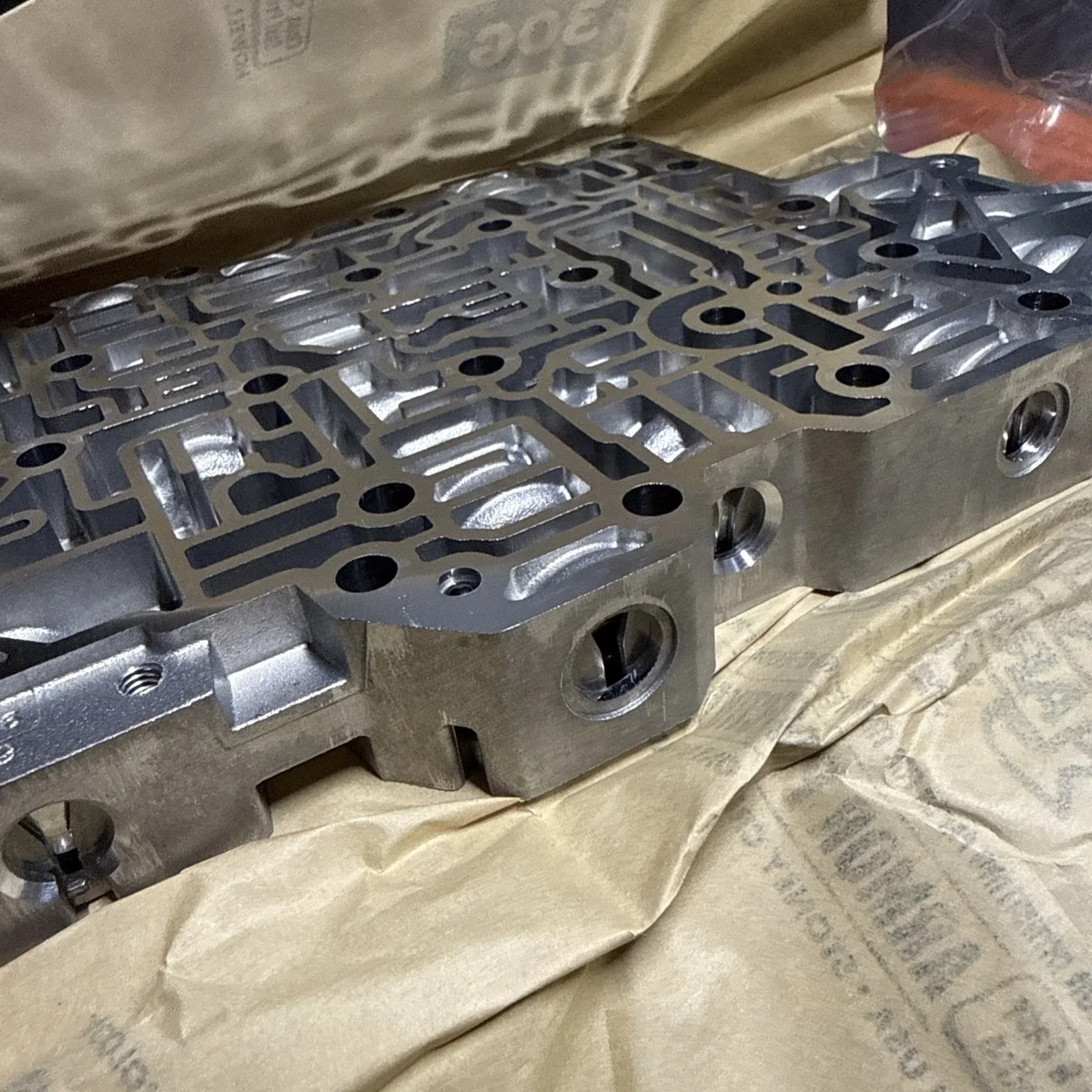 GM 24281084 OEM Transmission Upper Valve Body