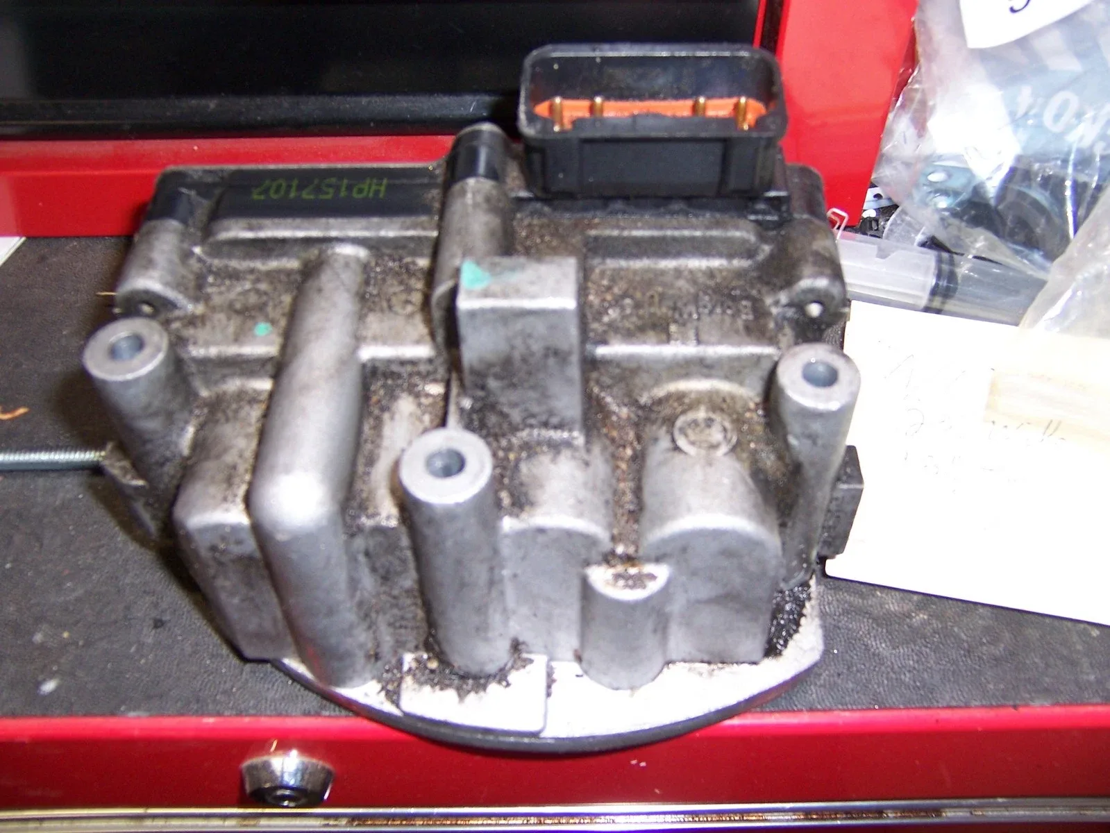 2001-2010 Chrysler PT Cruiser Borg Warner transmission solenoid pack  oem d38d4 image 3