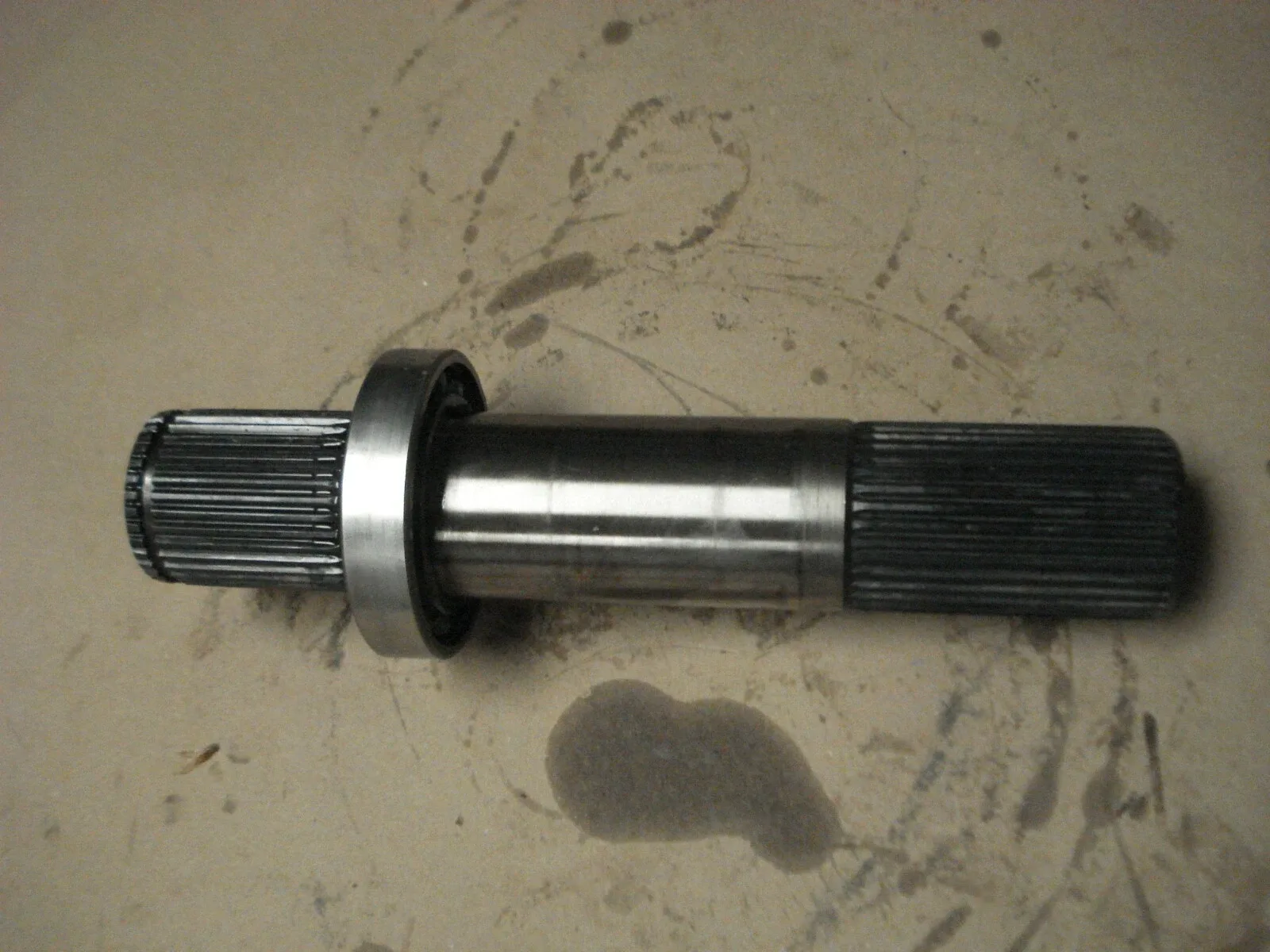 1994 Isuzu NRR Allison AT542 Output Shaft & Ball Bearing