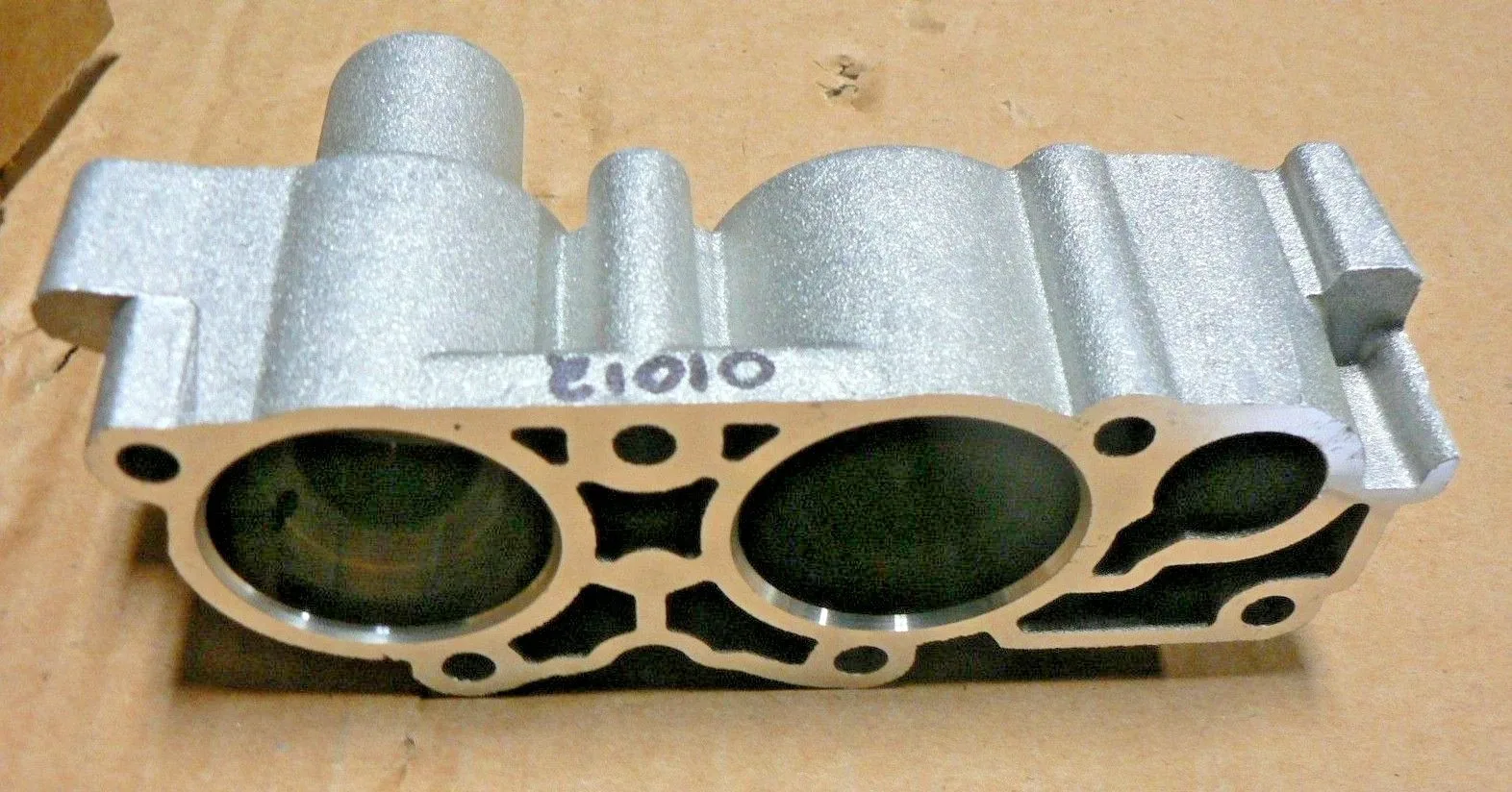 GM 4L80E Valve Body Accumulator Housing 8684220
