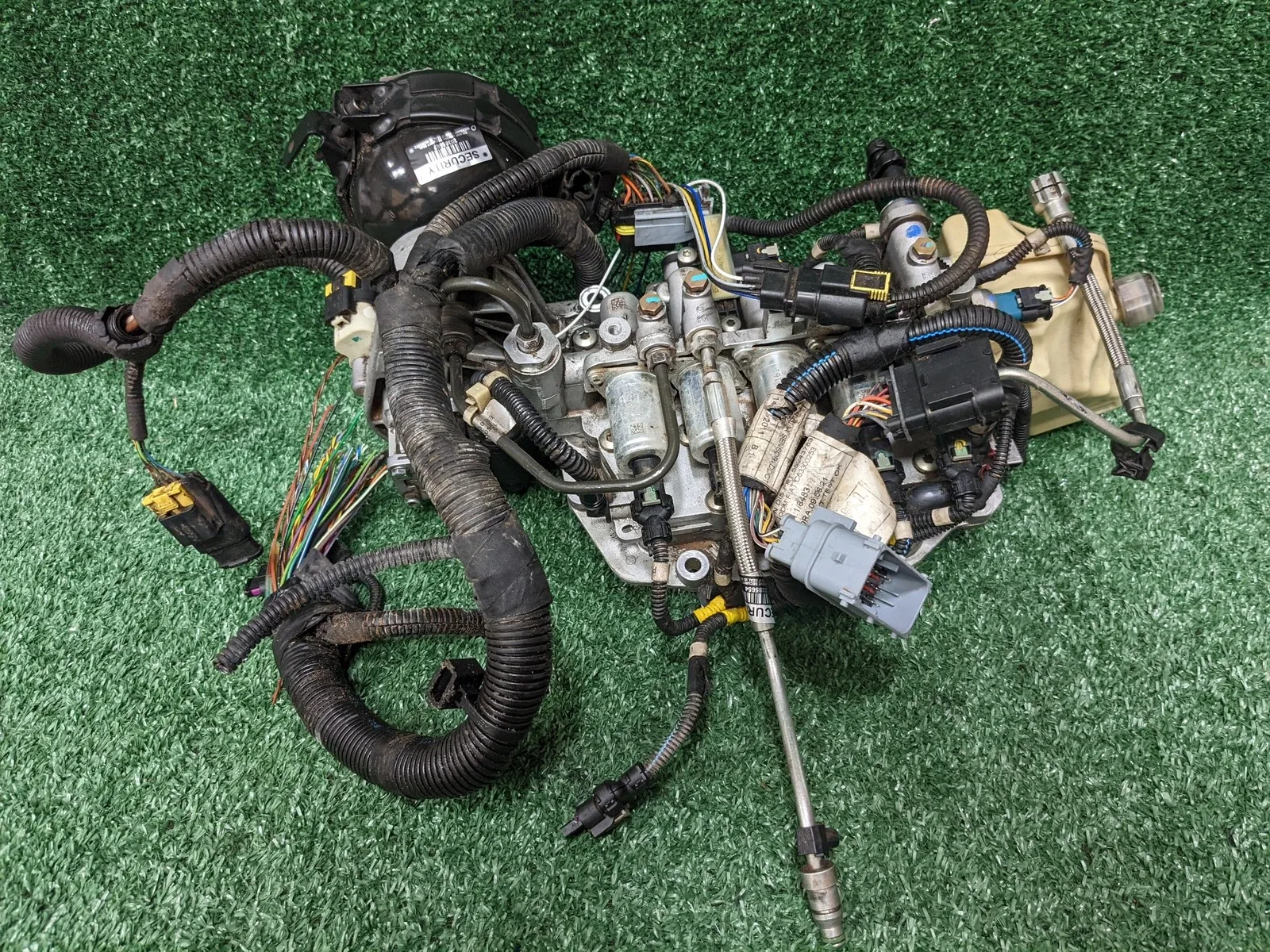 2013-2016 Fiat 500L Hydraulic Transmission Valve Body Shift Actuator w/ Pump — 0095408.D image 3
