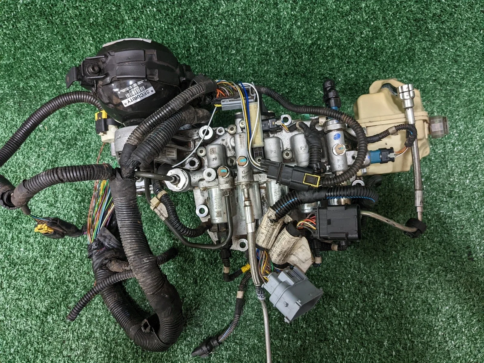 2013-2016 Fiat 500L Hydraulic Transmission Valve Body Shift Actuator w/ Pump — 0095408.D image 4
