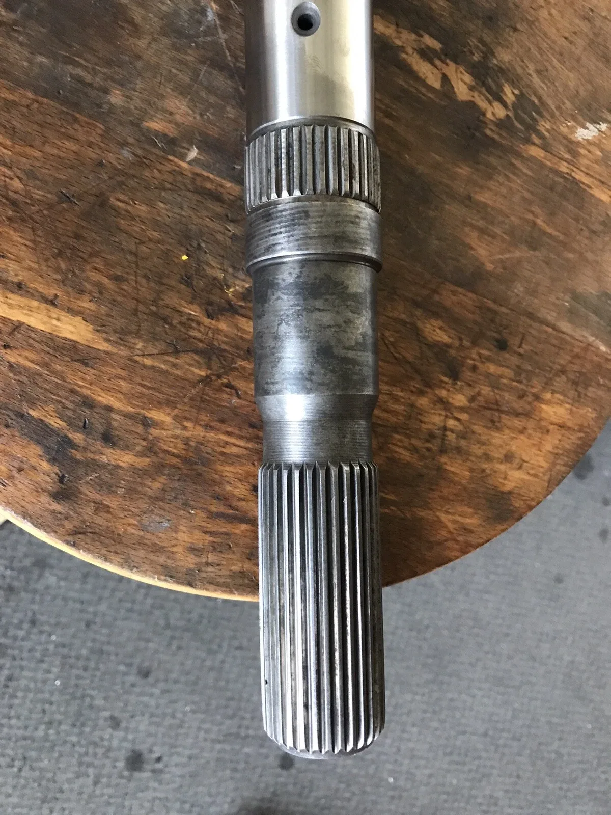 E40D Output Shaft 14-3/8" 31 Spline 4x4 image 2