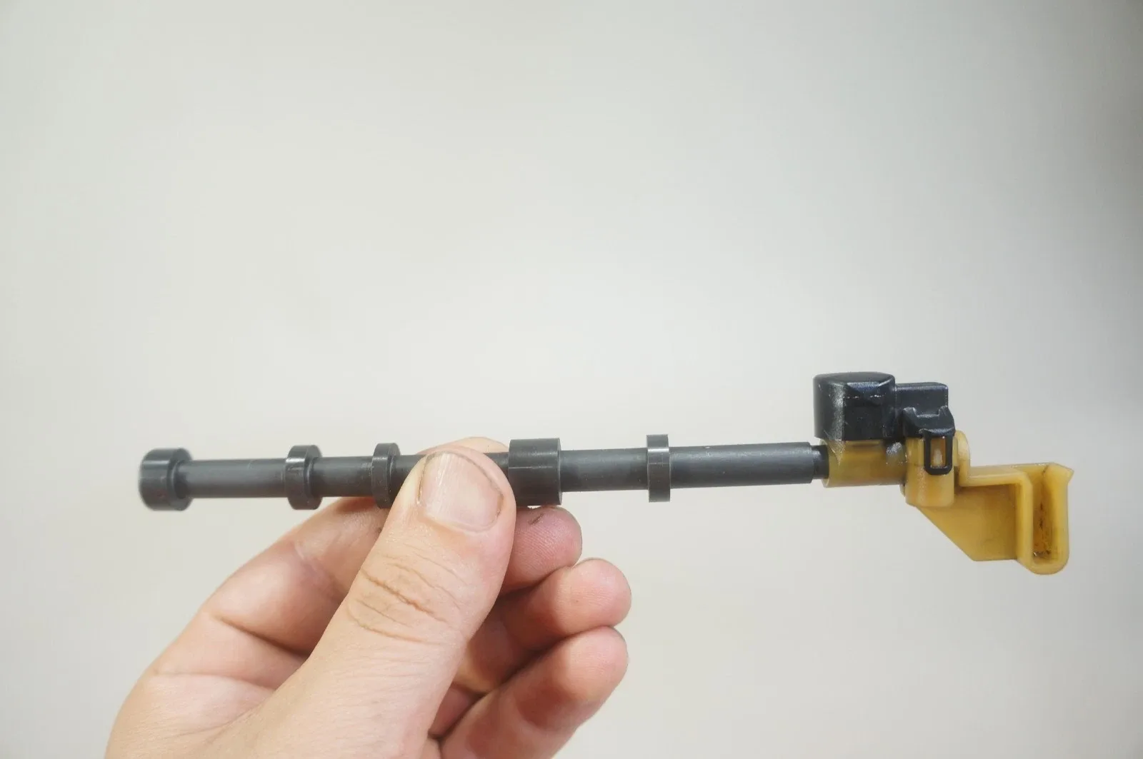 Mercedes-Benz E350 / E550 (2010-2013) 722.9 Transmission Selector Rod A2202770298 image 2