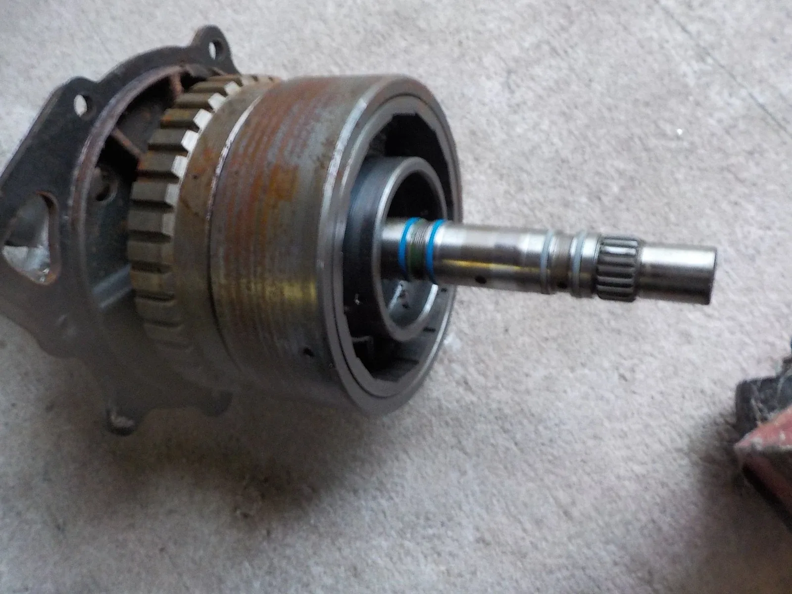 Ford FMX Transmission Tail Shaft / Output Shaft & Ring Gear OEM image 3