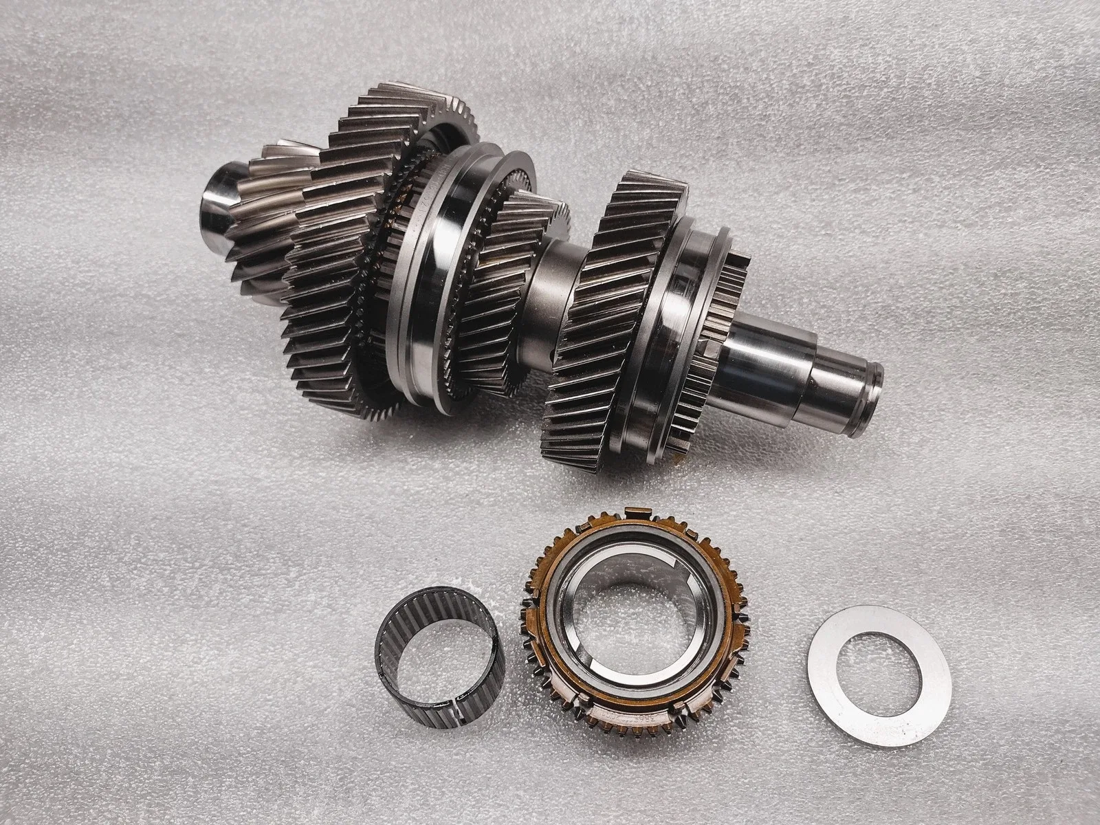 Audi VW 0GC DQ381 DCT 20 tooth Output Shaft Assembly with 2nd-6th-3rd-7th Gears image 3