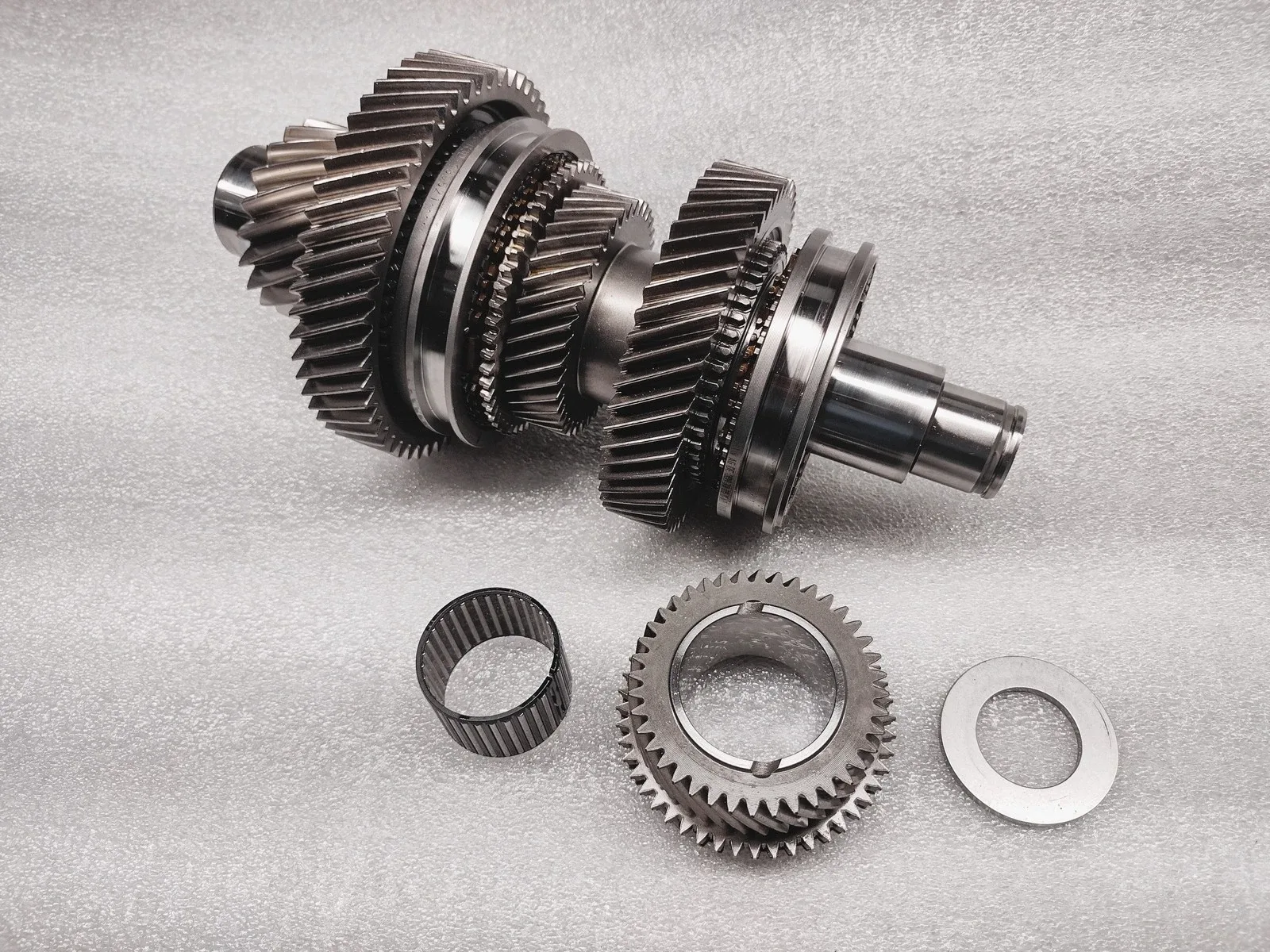 Audi VW 0GC DQ381 DCT 20 tooth Output Shaft Assembly with 2nd-6th-3rd-7th Gears