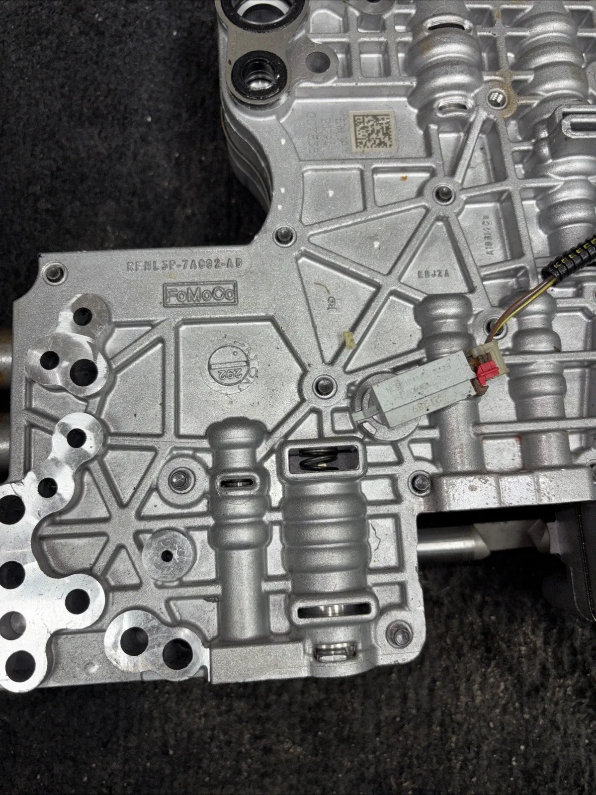 2021-2025 Ford F-150 Automatic Transmission Valve Body Control JL1Z7G484A image 3