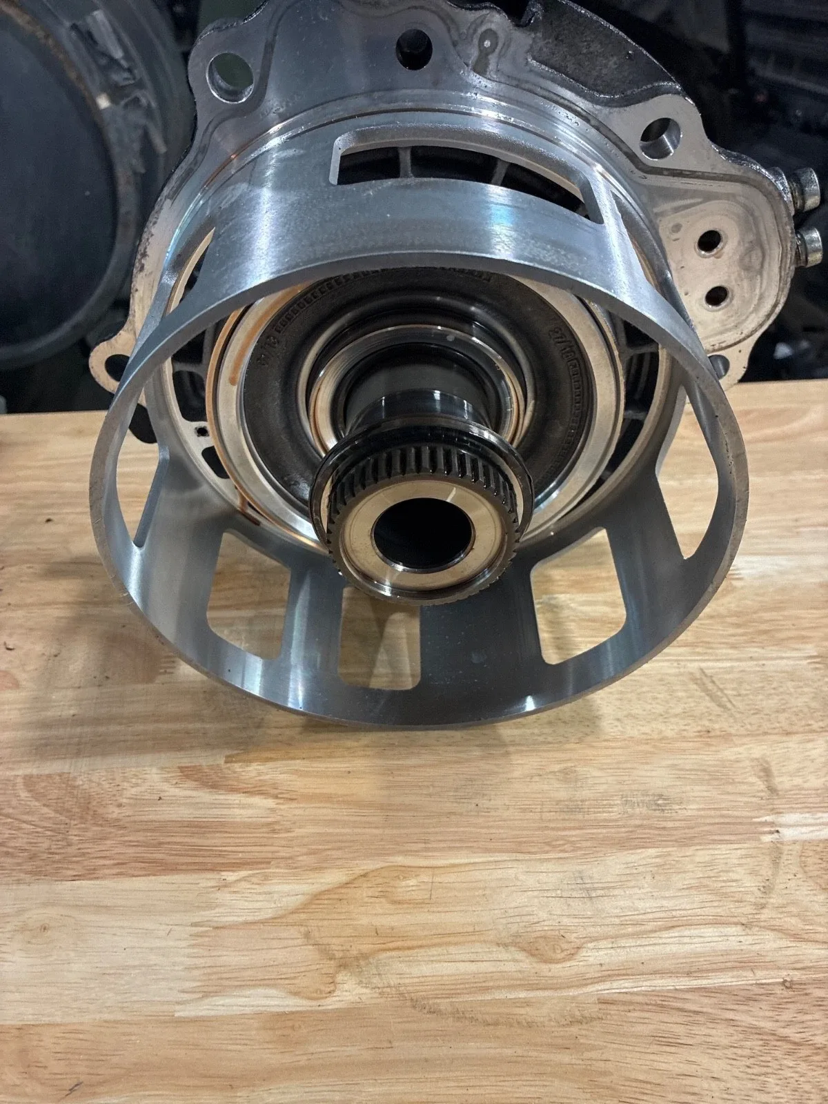 8L90 2WD tail housing with output shaft