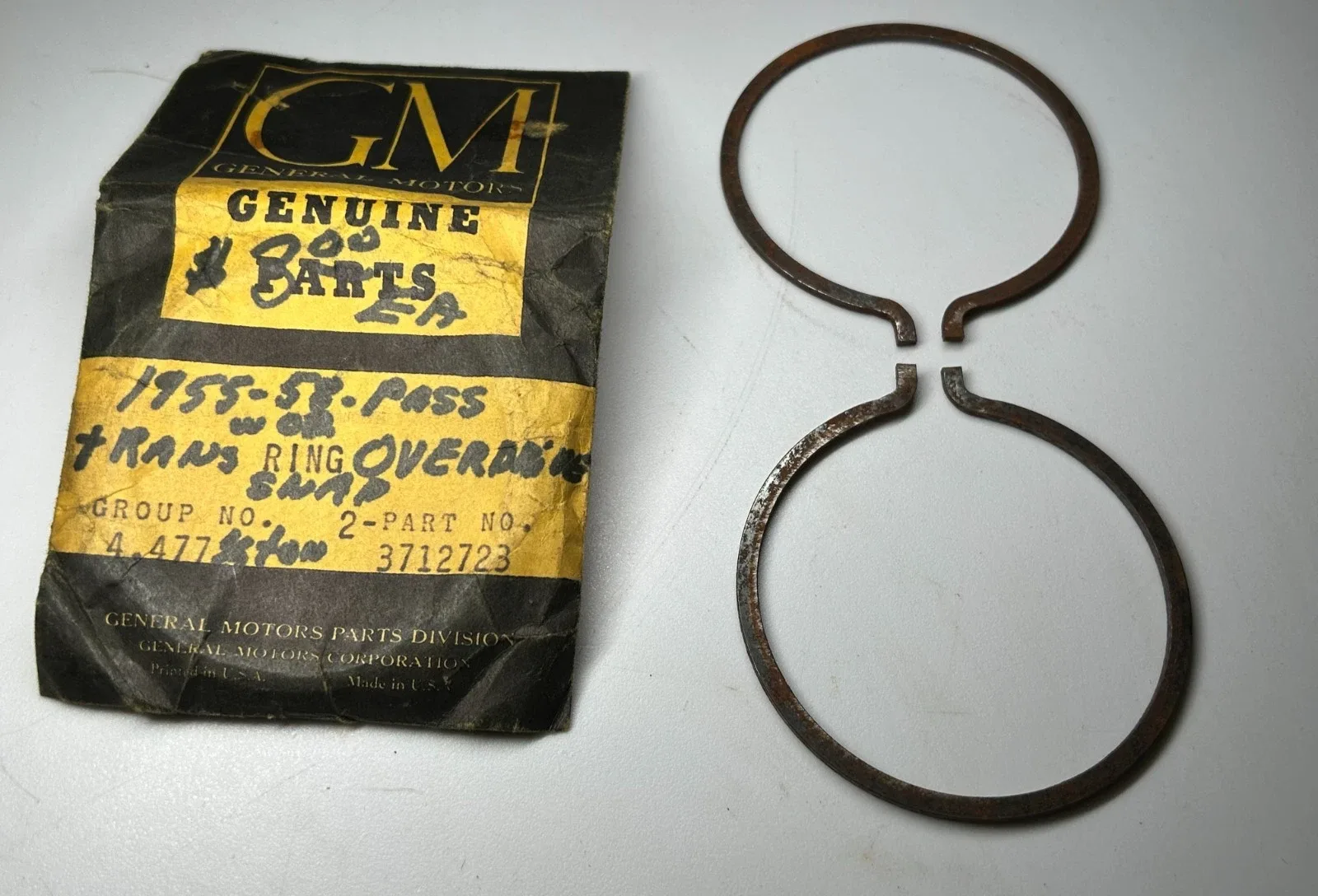 NOS GM 1955-69 Camaro Chevelle Nova Output Shaft Overdrive Snap Rings 3712723
