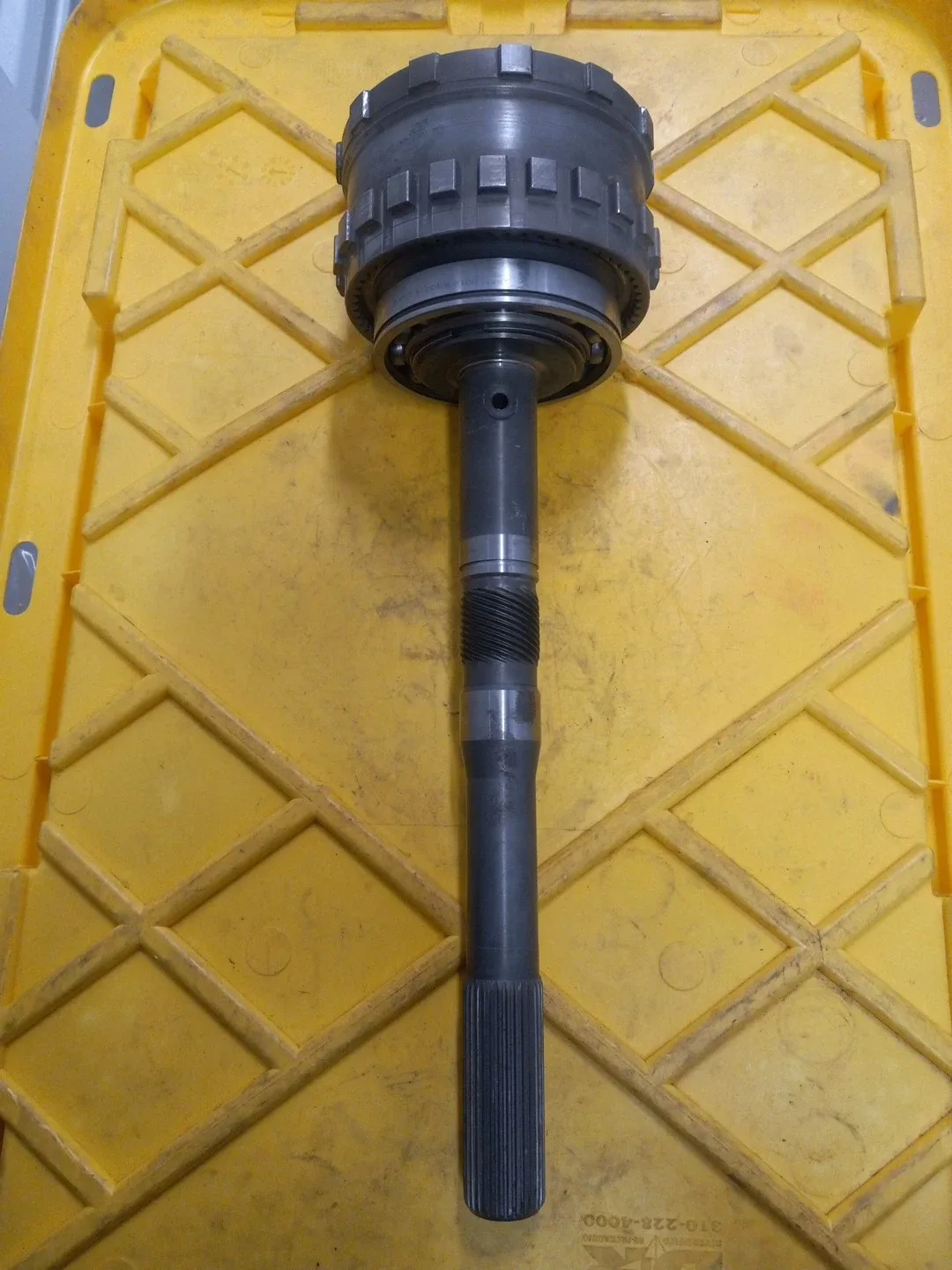 USED 2WHEEL DRIVE 518 OUTPUT SHAFT WITH OVERDRIVE RING GEAR