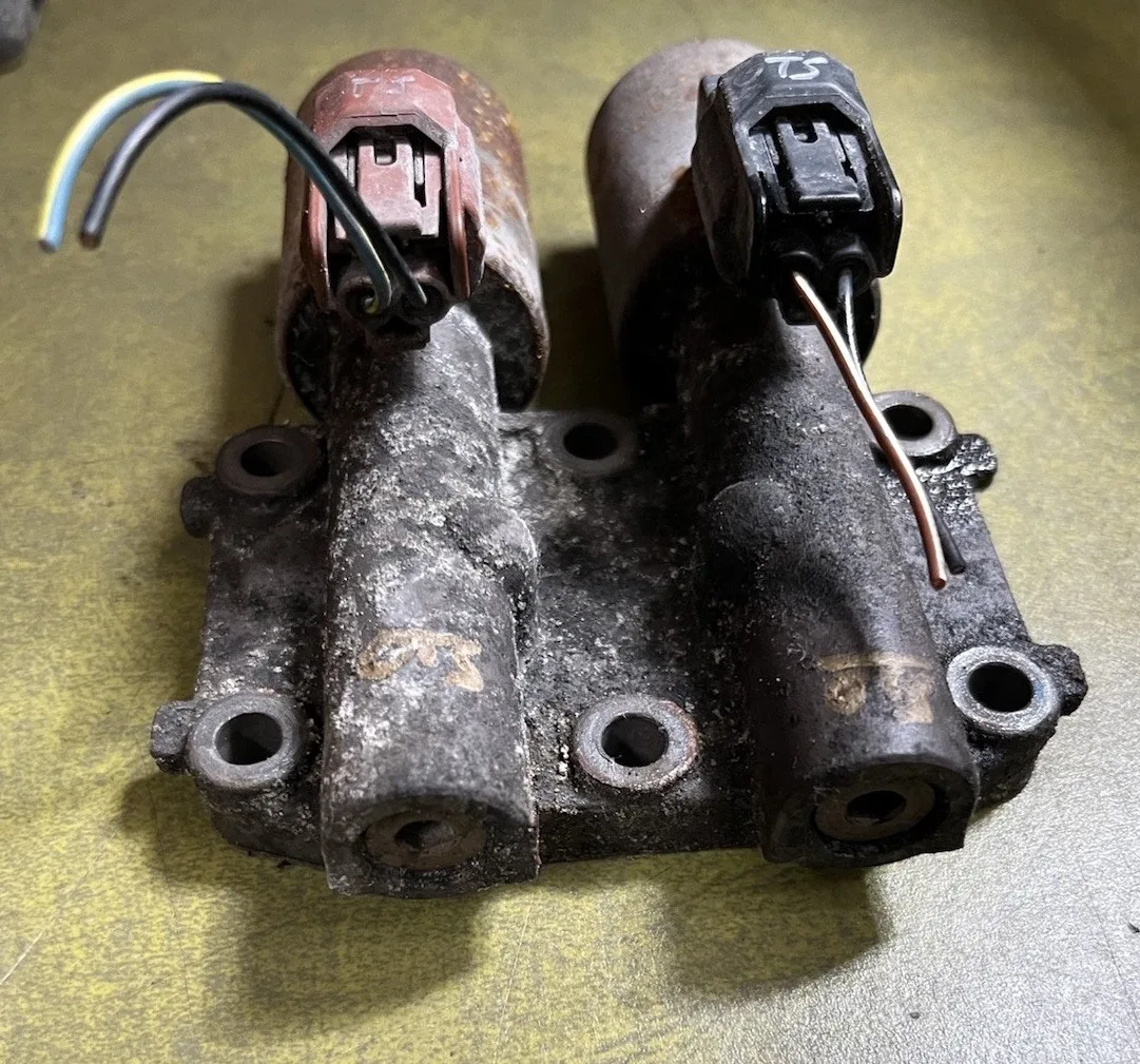 2005 Honda Accord EX 2.4 Shift Linear Solenoid Dual & Single Assembly image 3