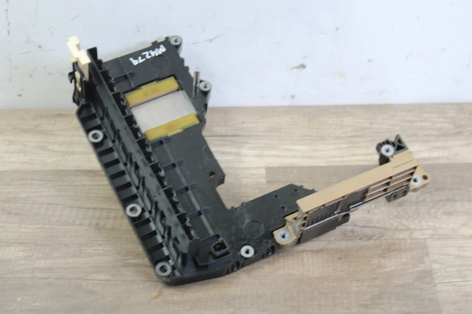 2002-2008 BMW 750i Valve Body Mechatronic Conductor Plate MPN 6058007003 image 3