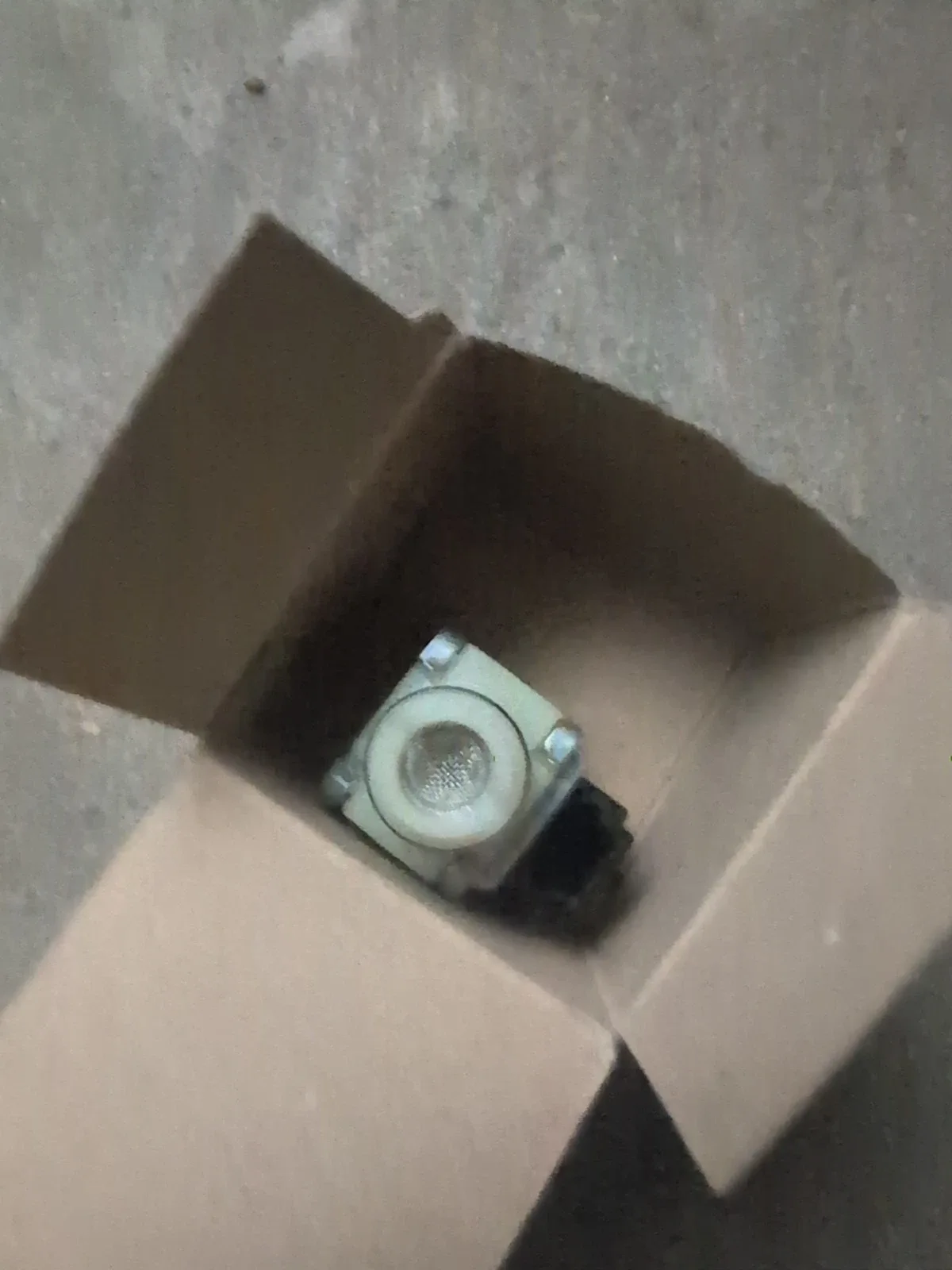 Gm Shift Solenoid Valve Acd# 2430298 image 3