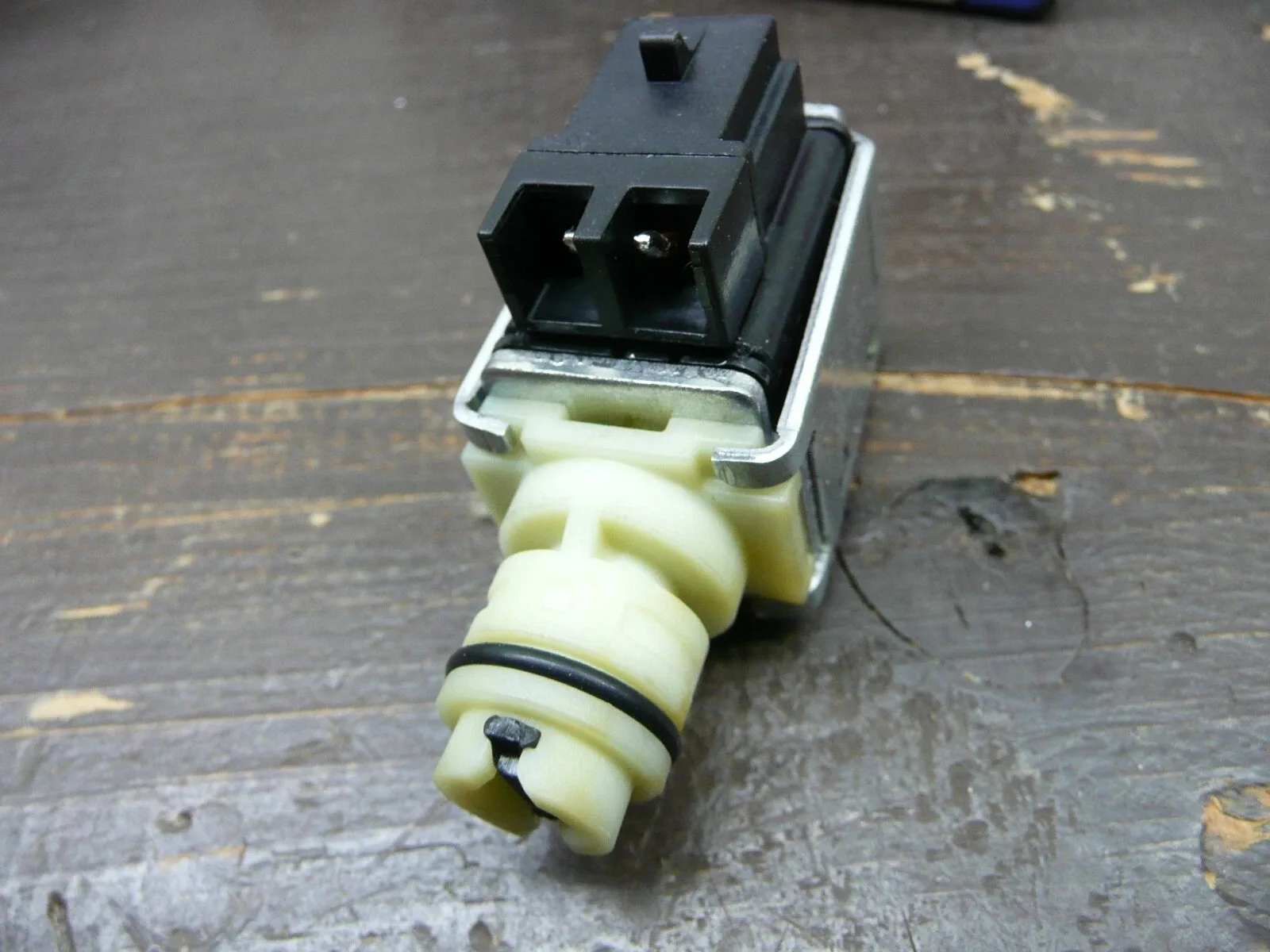 GM 4T40/4T45E Shift Solenoid - GM Brand image 2