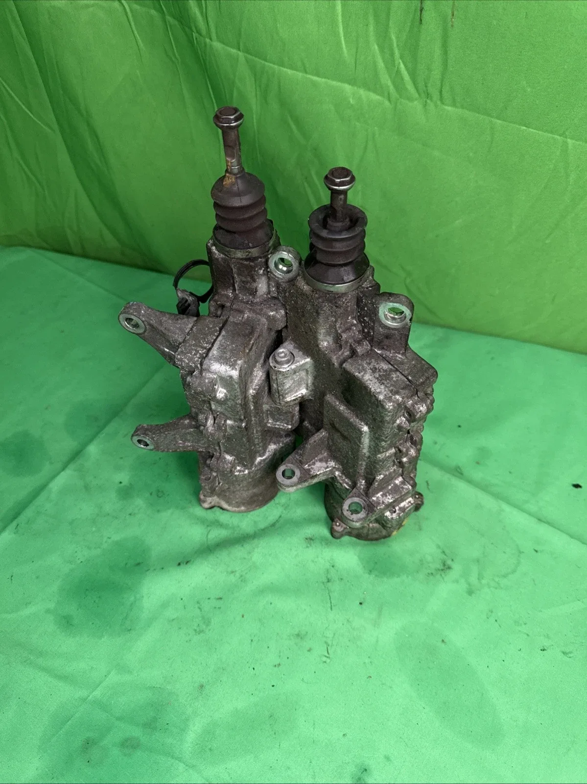 2017-2019 Kia Niro Clutch Shift Actuator Assembly 41470-2B000 image 4
