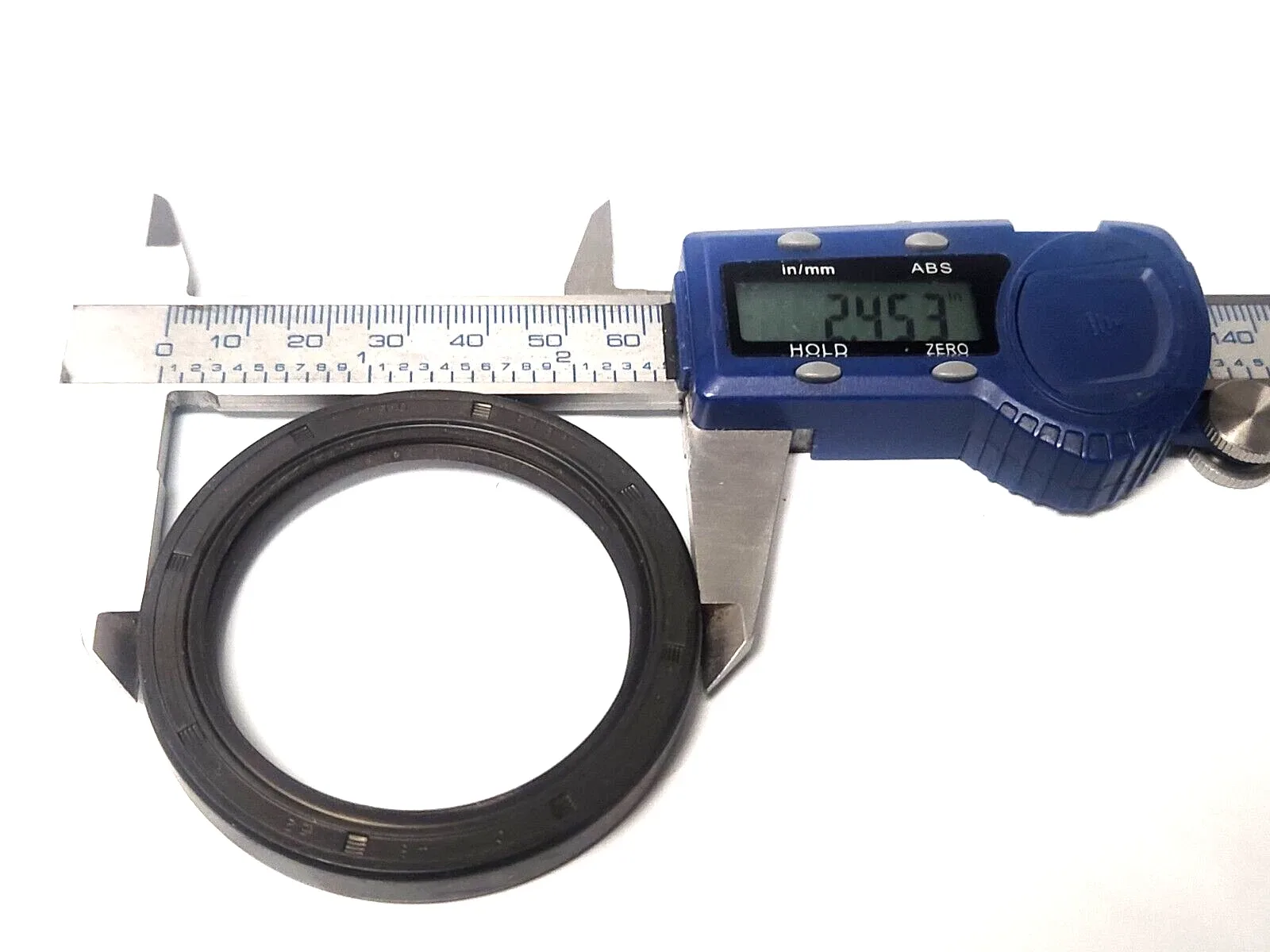 .For Toyota A343 Transfer Case Output Case Seal image 2