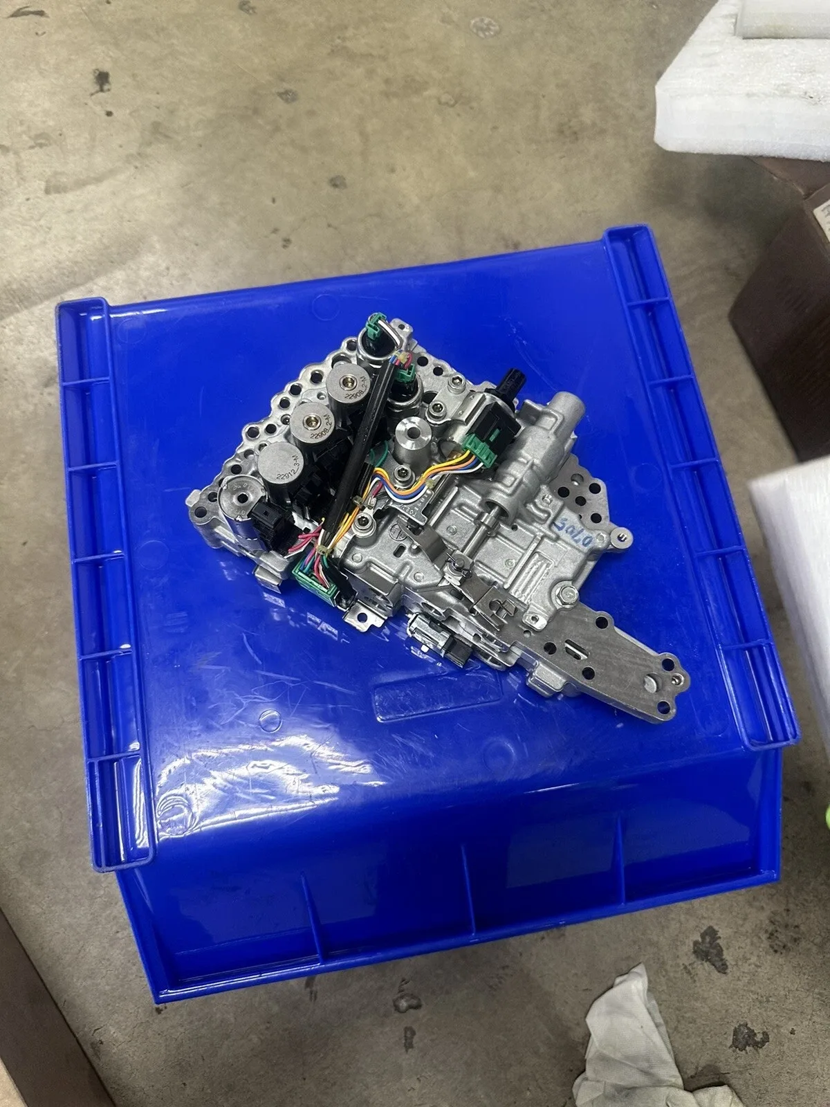Jeep Patriot Valve Body 6807-0619-AA image 3