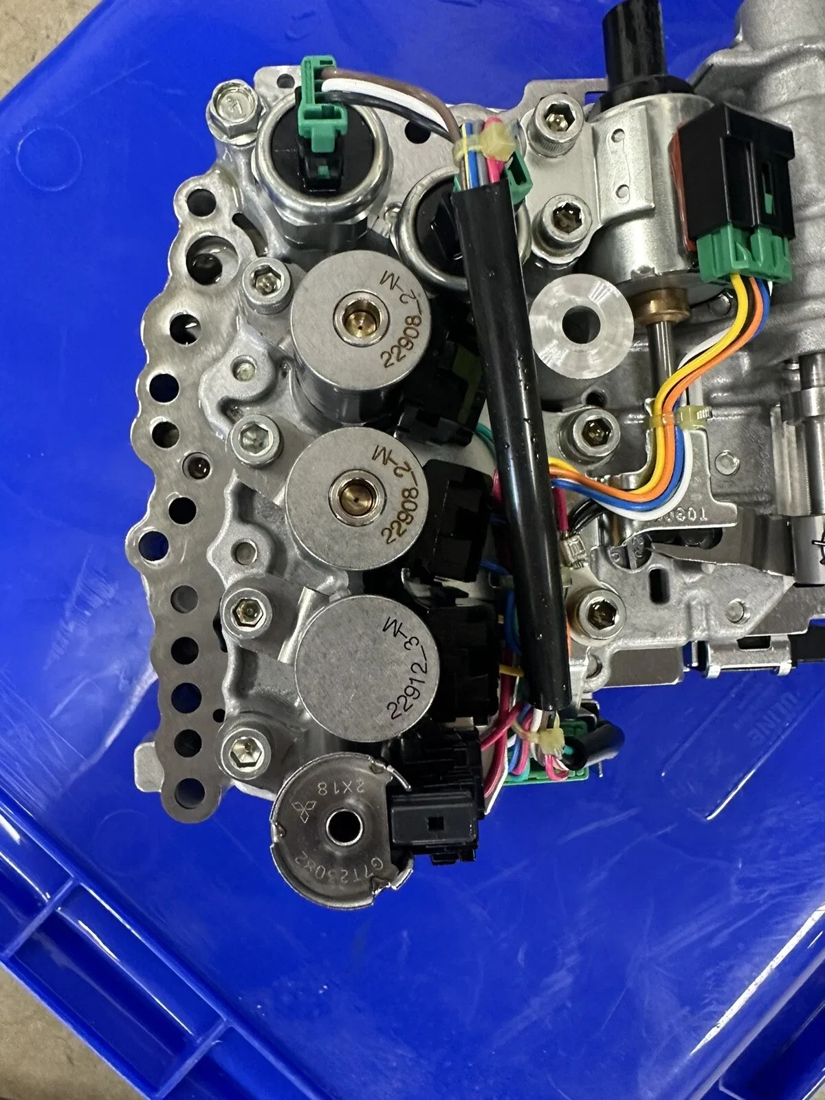 Jeep Patriot Valve Body 6807-0619-AA image 4