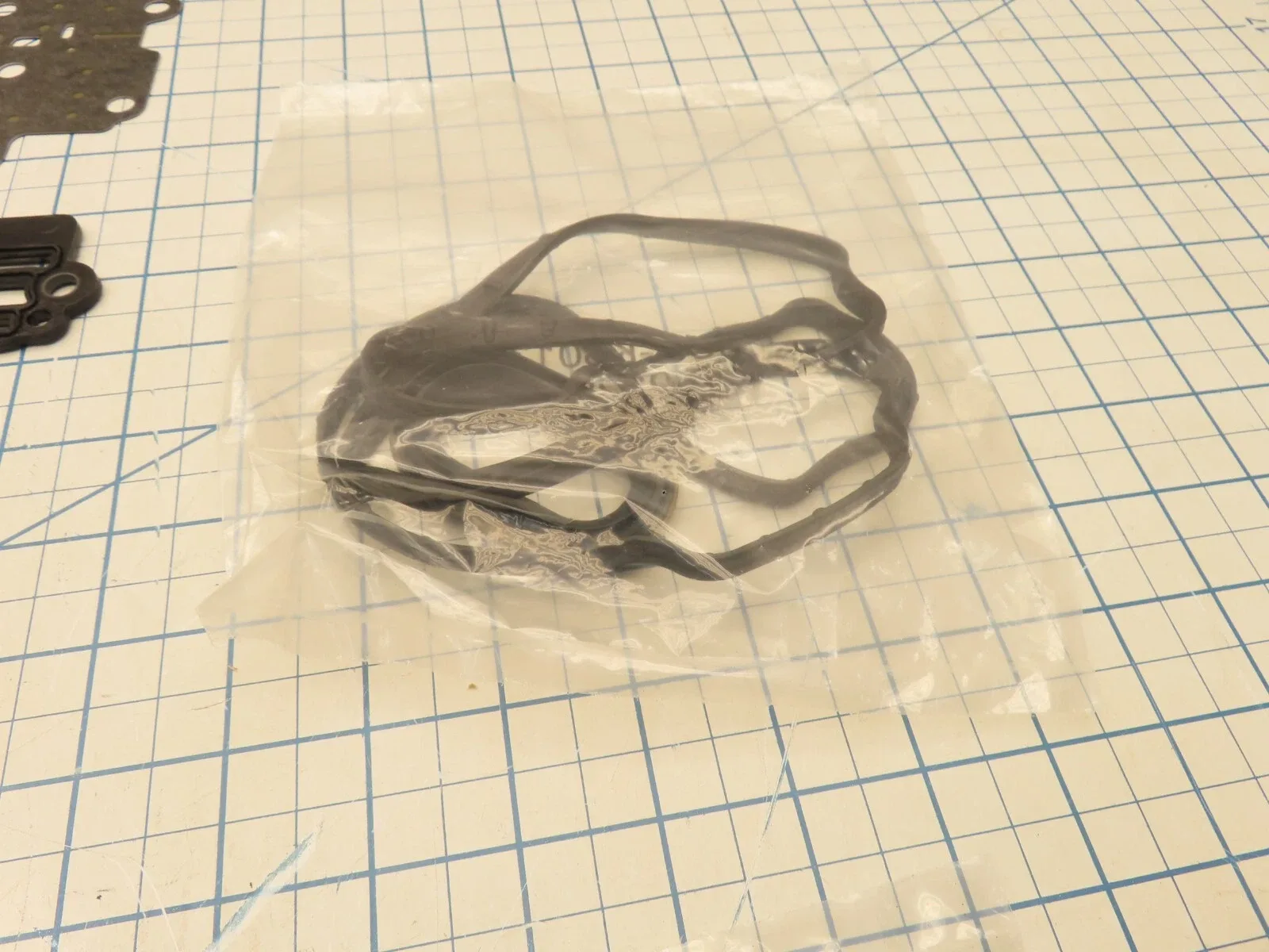 GM 24042856 Transmission Valve Body Repair Kit (OEM) image 4