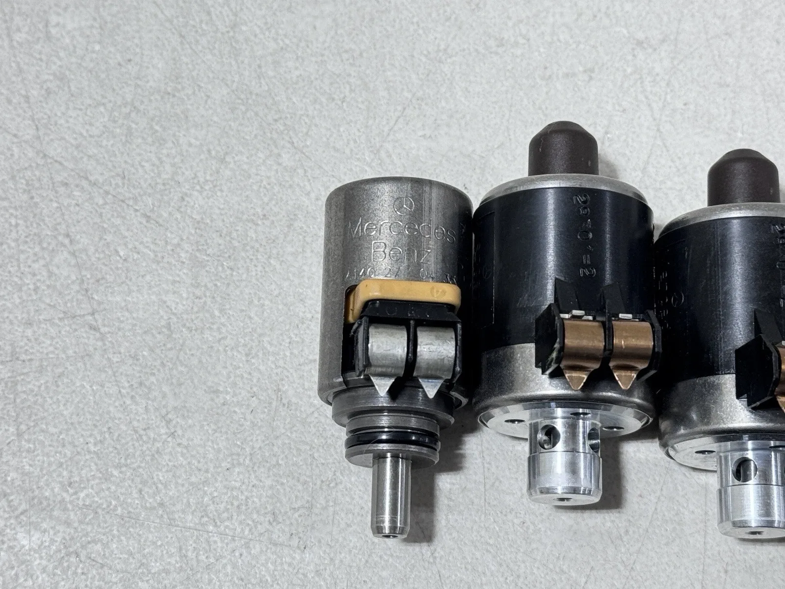 2003 - 2006 Mercedes SL500 R230 Transmission Solenoids Complete Set Oem #6434 image 3