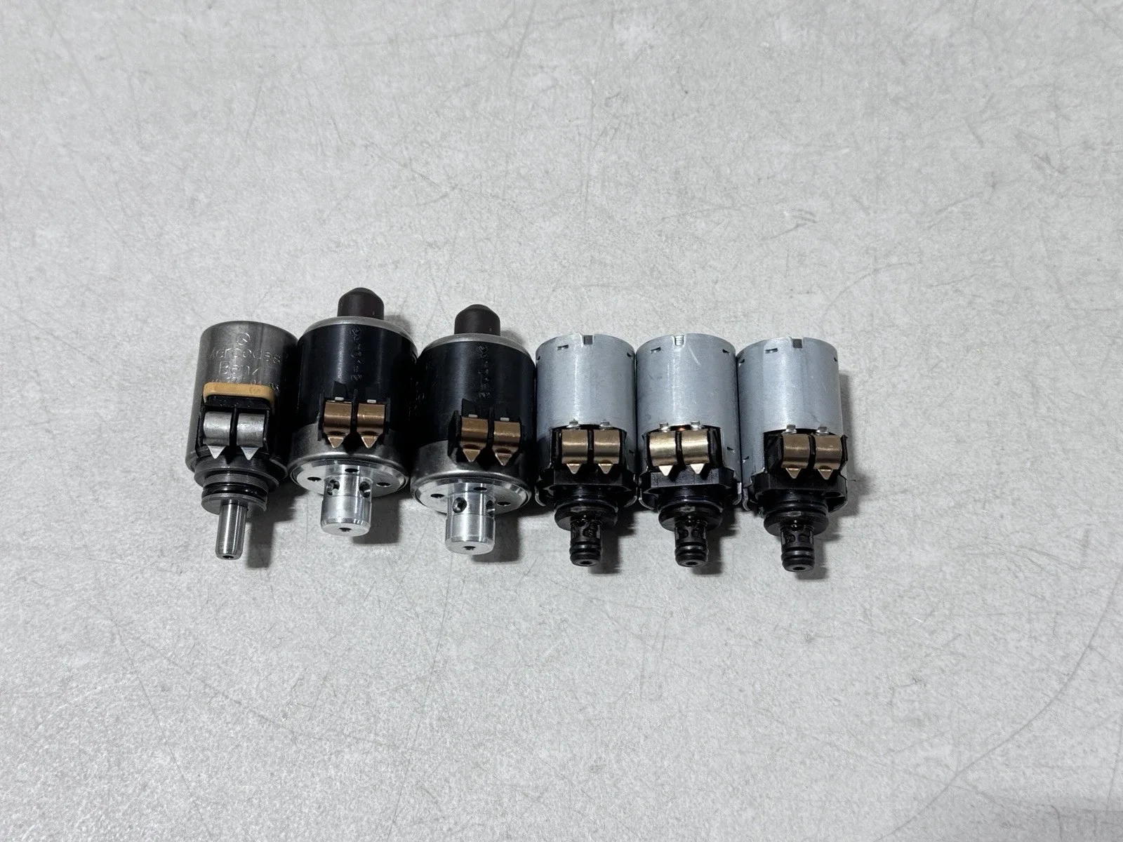 2003 - 2006 Mercedes SL500 R230 Transmission Solenoids Complete Set Oem #6434 image 4