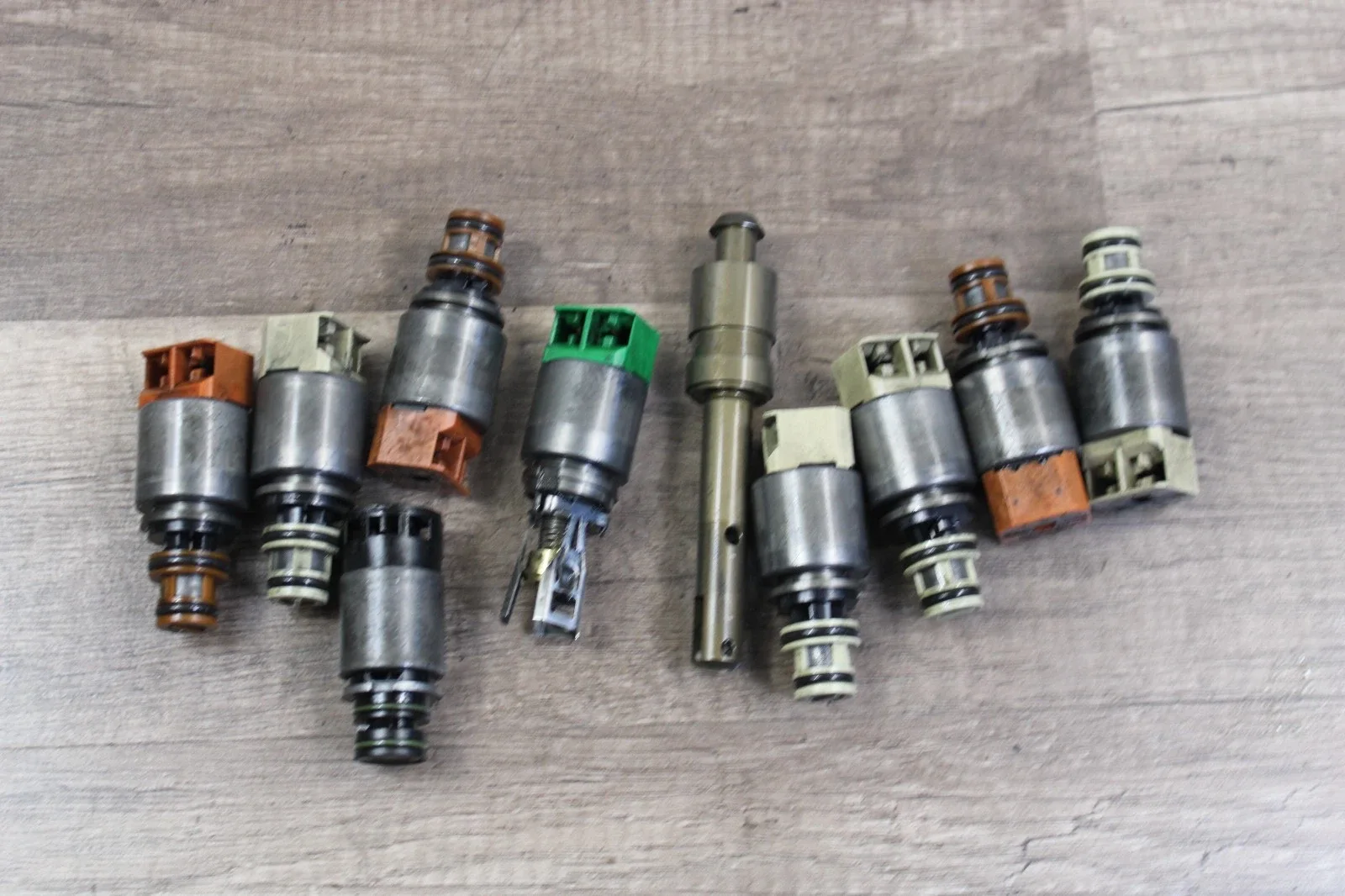 BMW F06 F12 F13 F01 F02 E70 E71 8 SPEED AUTOMATIC TRANSMISSION SHIFT SOLENOIDS~! image 3