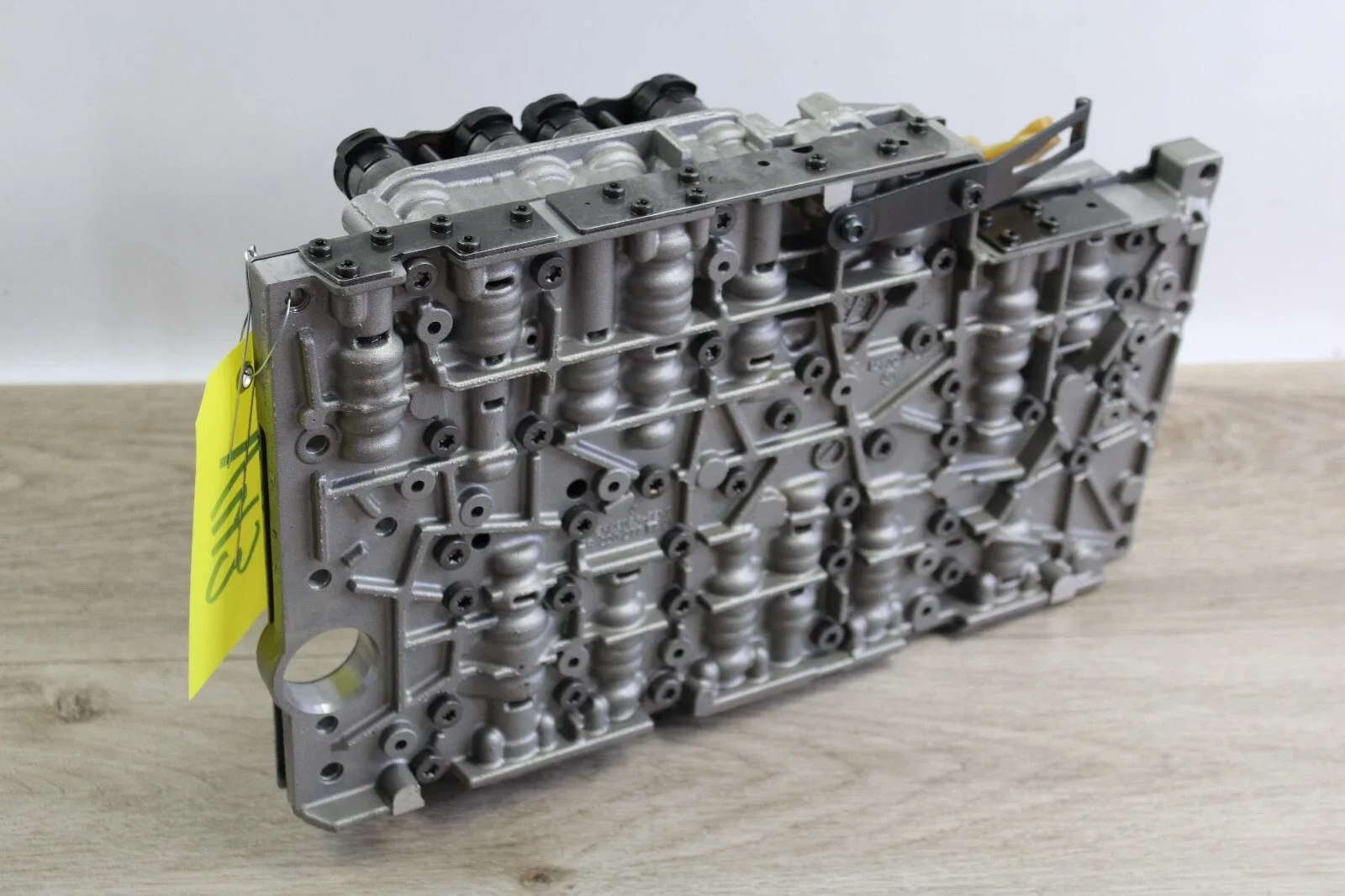 Mercedes-Benz 7G (722.9) Valve Body 2202771701 image 4