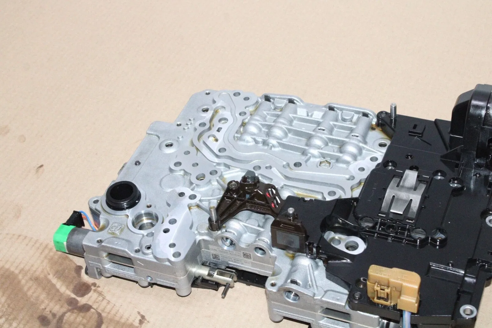2015 BMW F33 428i Mechatronic Valve Body 24347647840 image 3