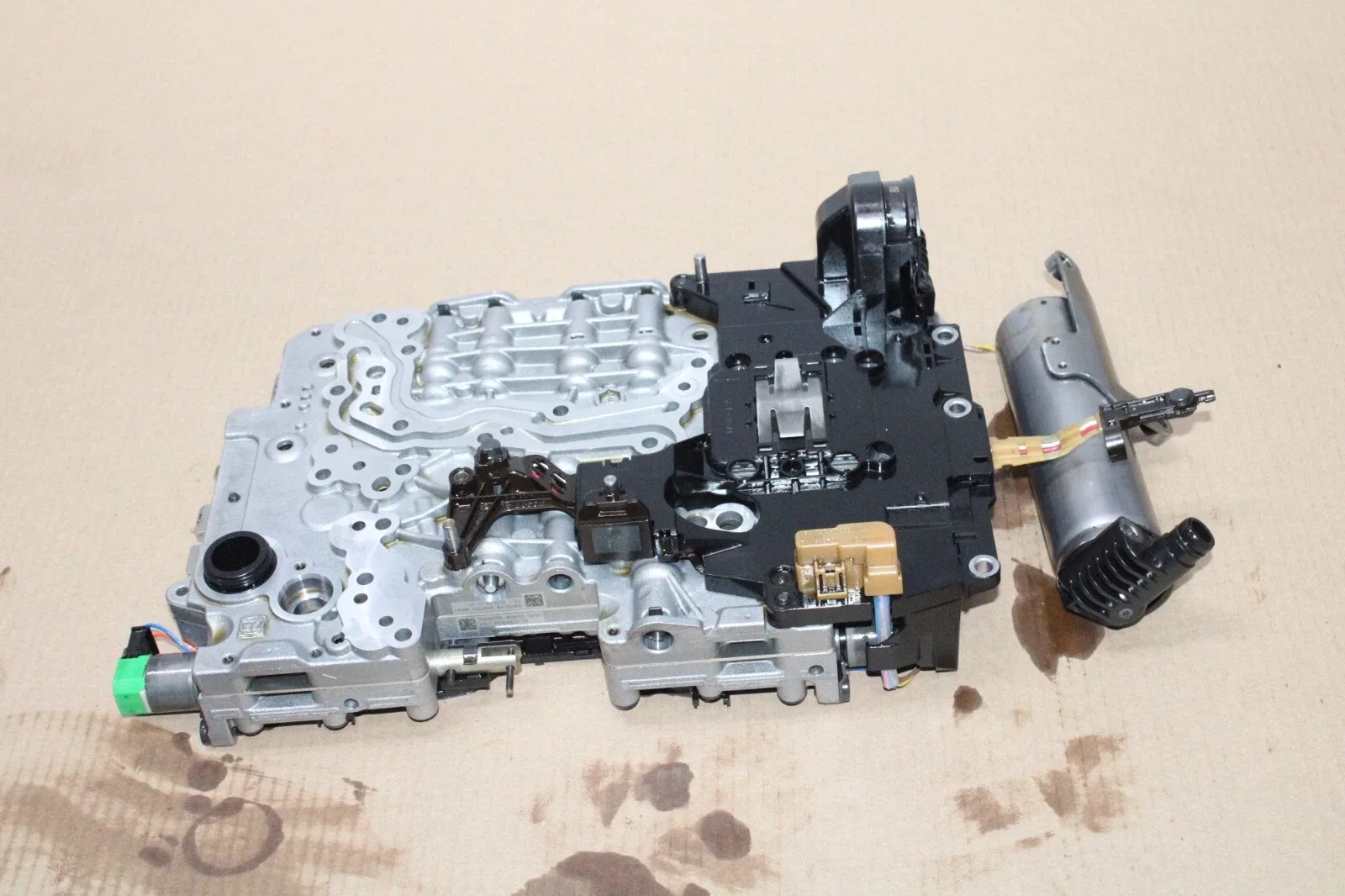 2015 BMW F33 428i Mechatronic Valve Body 24347647840